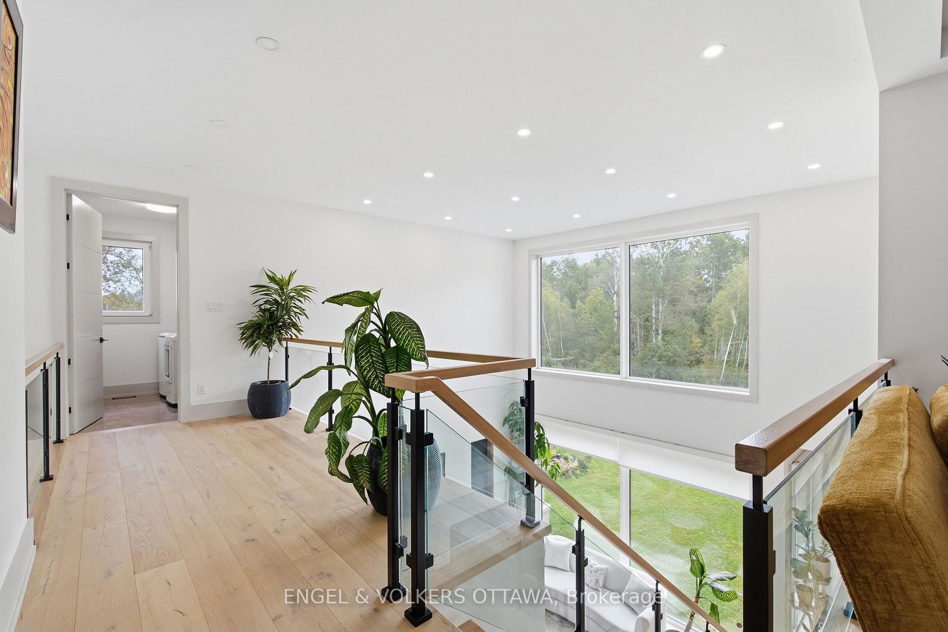 Photo 20 of 1057 Green Jacket Crescent, Ottawa, Greely — HOMEH