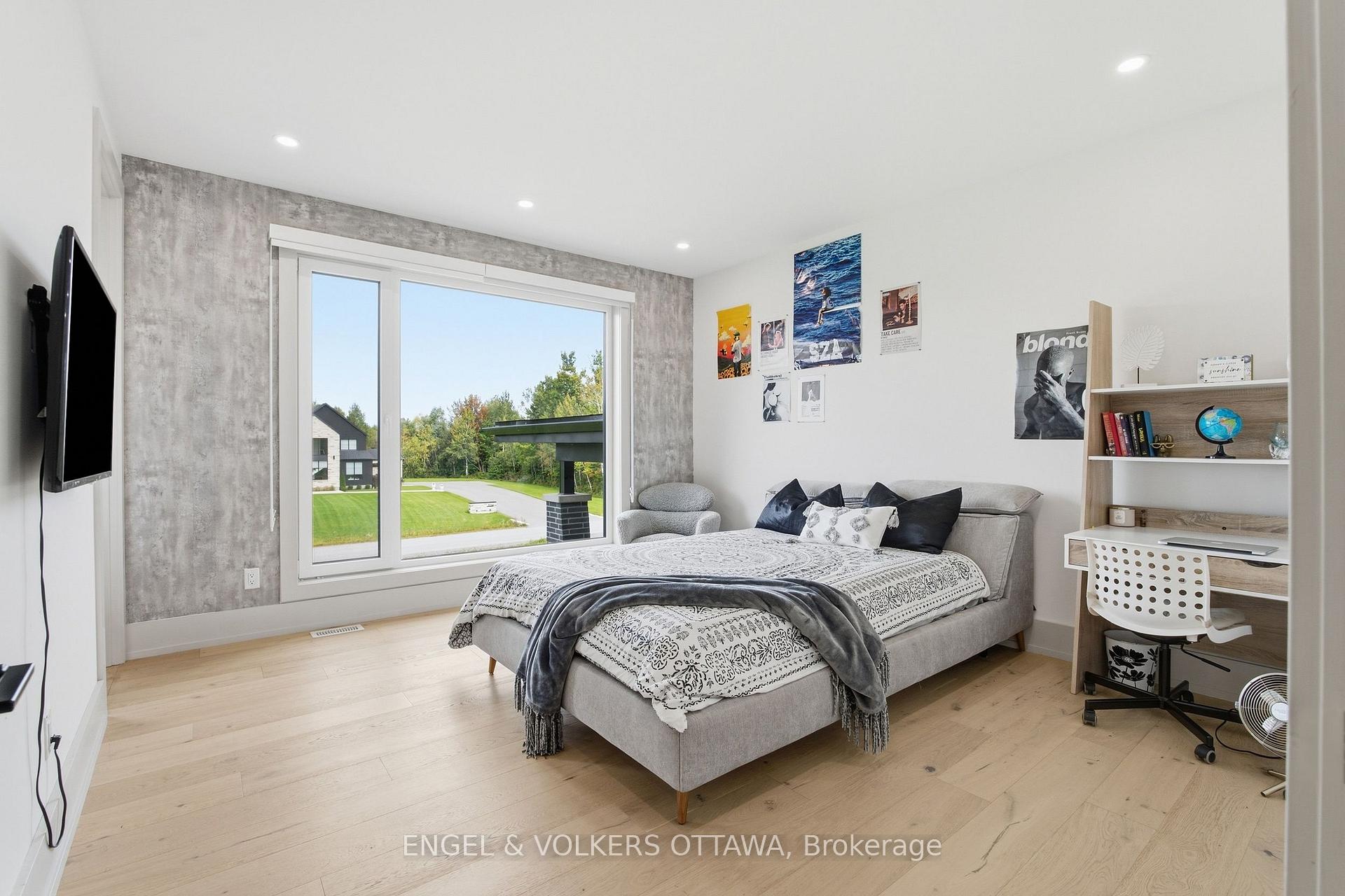 Photo 26 of 1057 Green Jacket Crescent, Ottawa, Greely — HOMEH