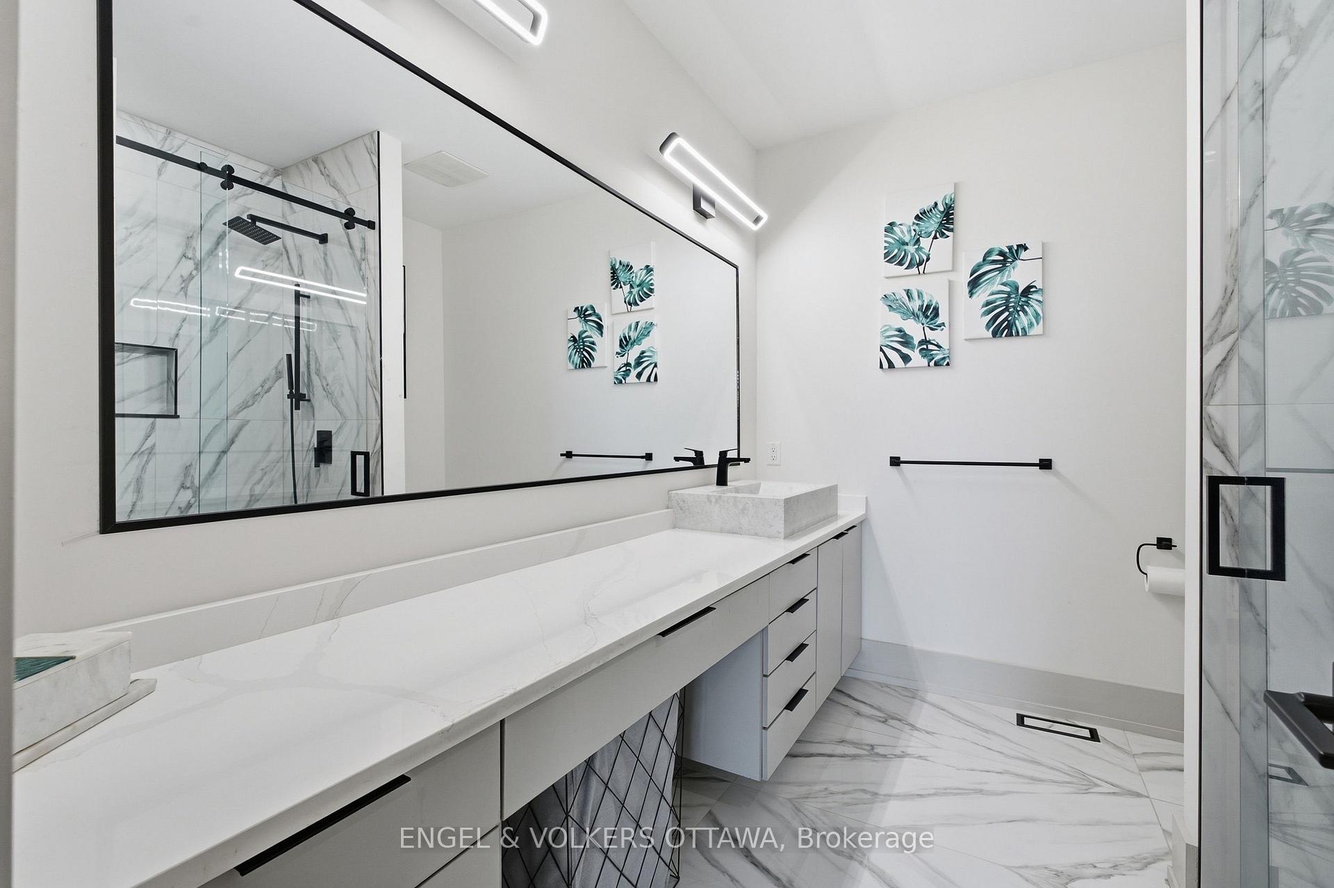 Photo 38 of 1057 Green Jacket Crescent, Ottawa, Greely — HOMEH