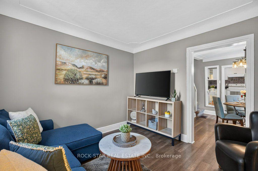 Photo 4 of 244 Emerald Street N, Hamilton, Landsdale — HOMEH