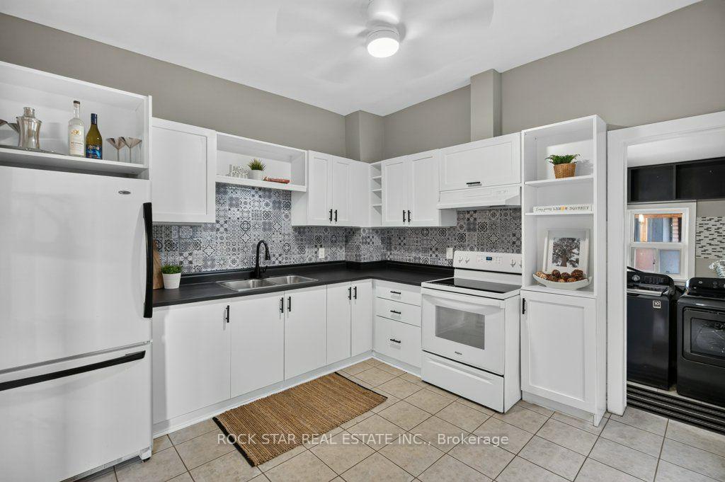 Photo 11 of 244 Emerald Street N, Hamilton, Landsdale — HOMEH