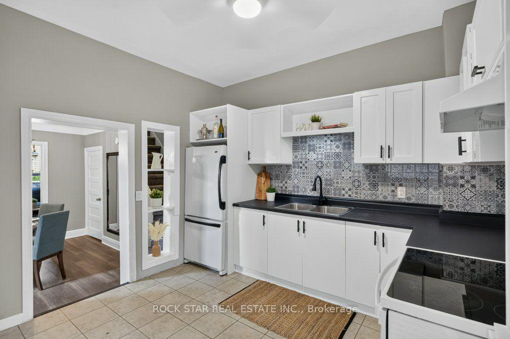 Photo 12 of 244 Emerald Street N, Hamilton, Landsdale — HOMEH
