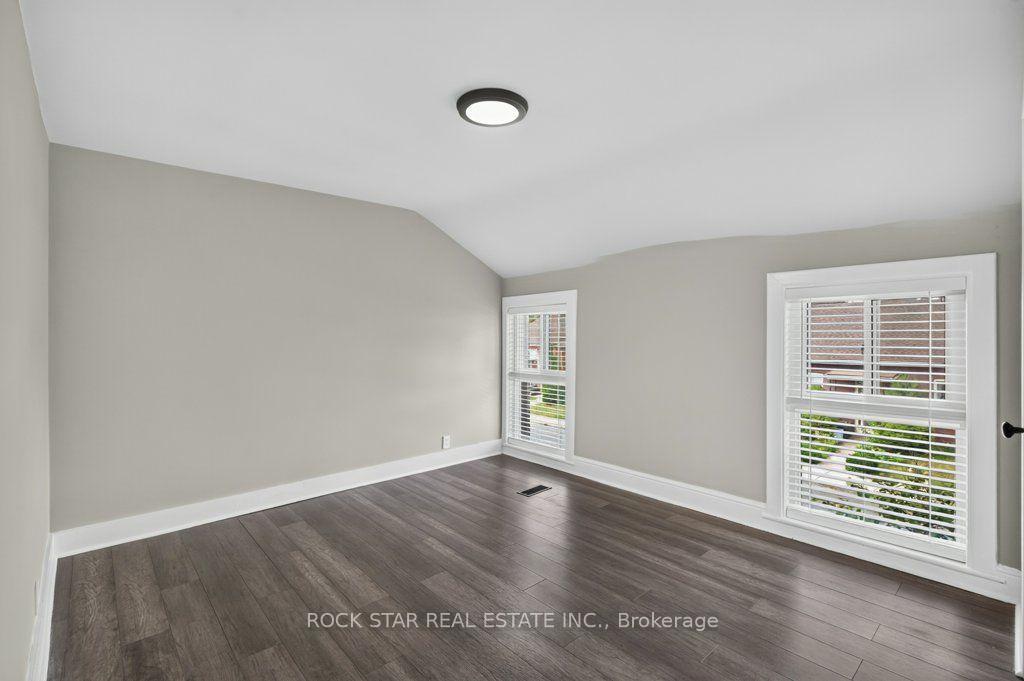 Photo 22 of 244 Emerald Street N, Hamilton, Landsdale — HOMEH