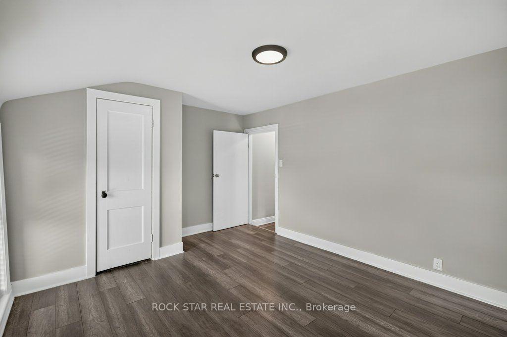 Photo 23 of 244 Emerald Street N, Hamilton, Landsdale — HOMEH