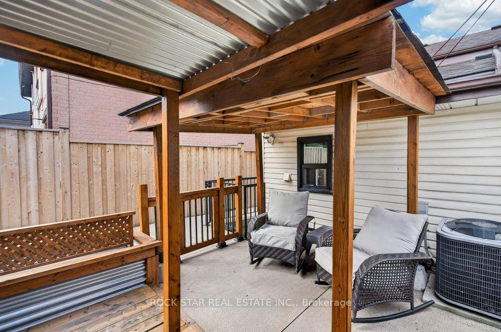 Photo 28 of 244 Emerald Street N, Hamilton, Landsdale — HOMEH