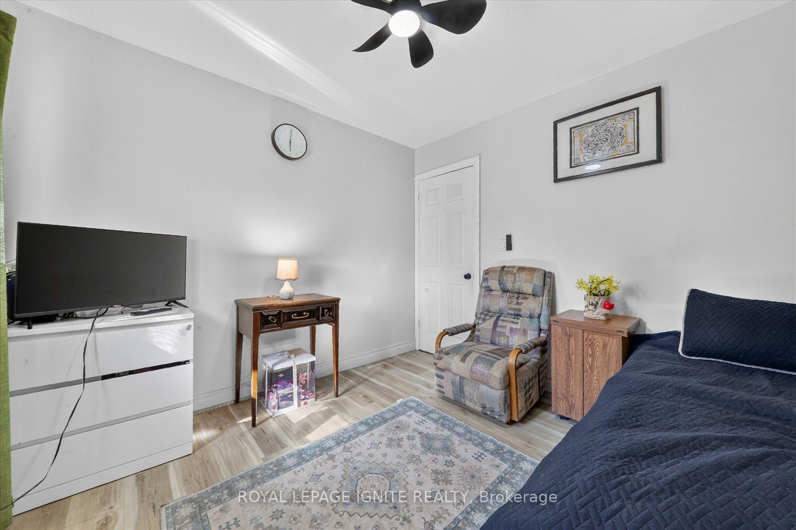 Photo 20 of 21 Durham Street, Clarington, Bowmanville — HOMEH