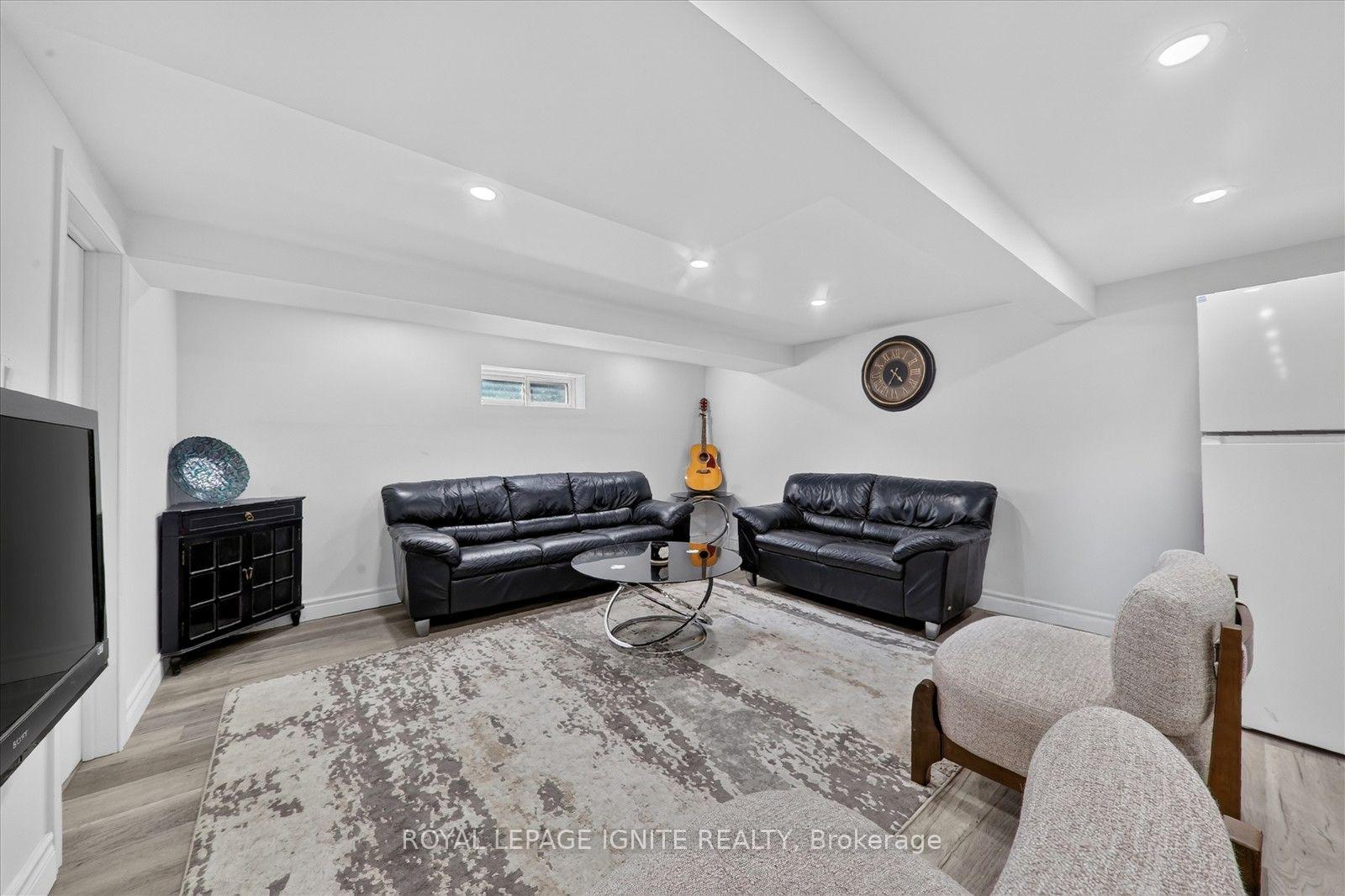 Photo 28 of 21 Durham Street, Clarington, Bowmanville — HOMEH