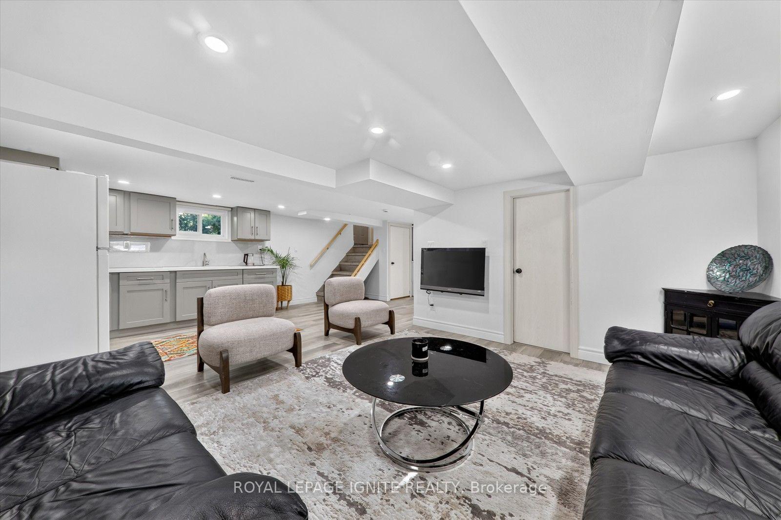 Photo 29 of 21 Durham Street, Clarington, Bowmanville — HOMEH