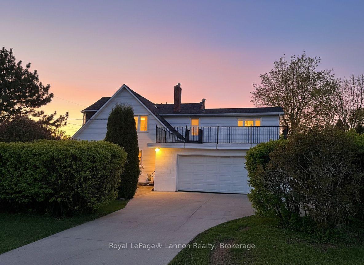 Photo of 434 Hebert Street