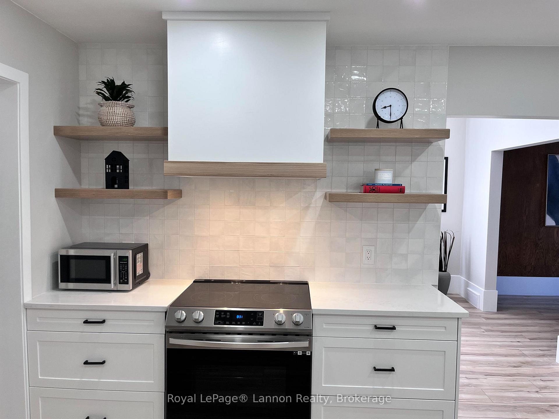 Photo 12 of 434 Hebert Street, Thunder Bay, College Heights — HOMEH