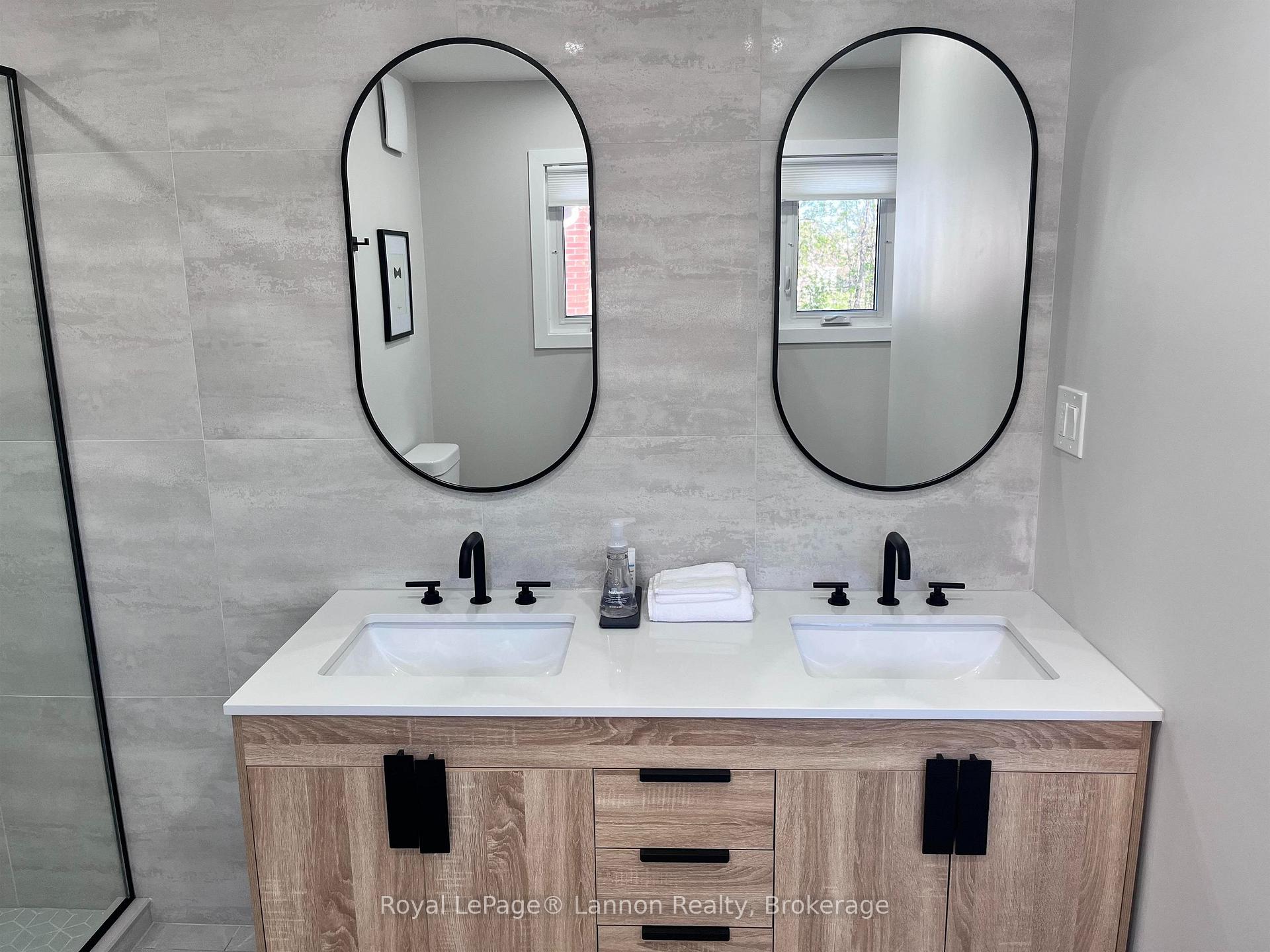 Photo 23 of 434 Hebert Street, Thunder Bay, College Heights — HOMEH