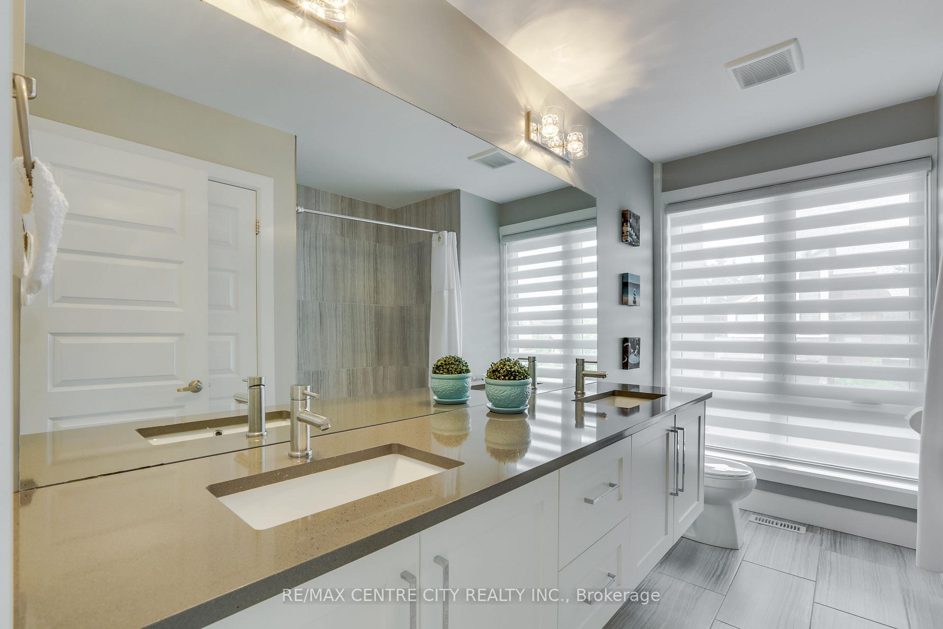 Photo 21 of 1762 Dewar Place, London, North S — HOMEH