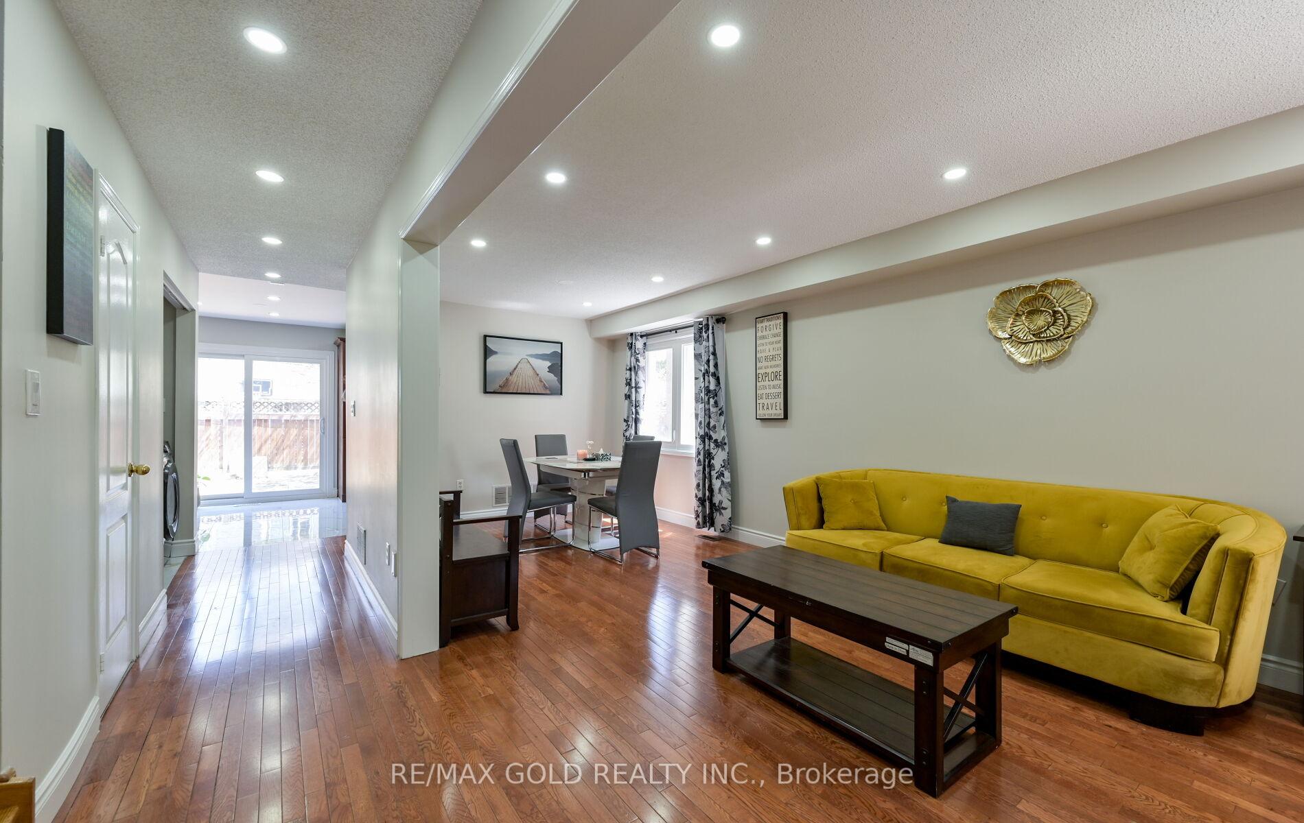 Photo 7 of 171 Fernforest Drive, Brampton, Sandringham-Wellington — HOMEH