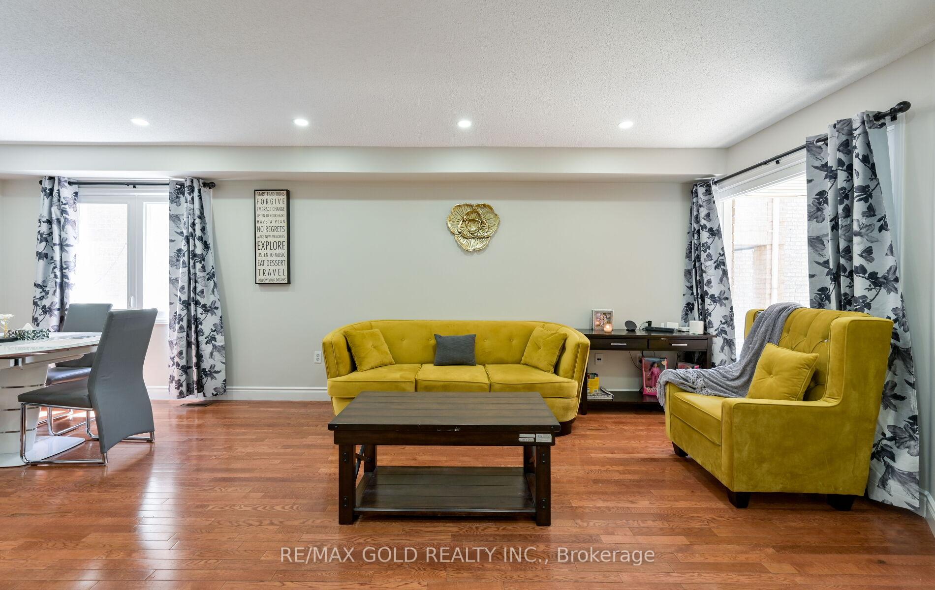 Photo 8 of 171 Fernforest Drive, Brampton, Sandringham-Wellington — HOMEH