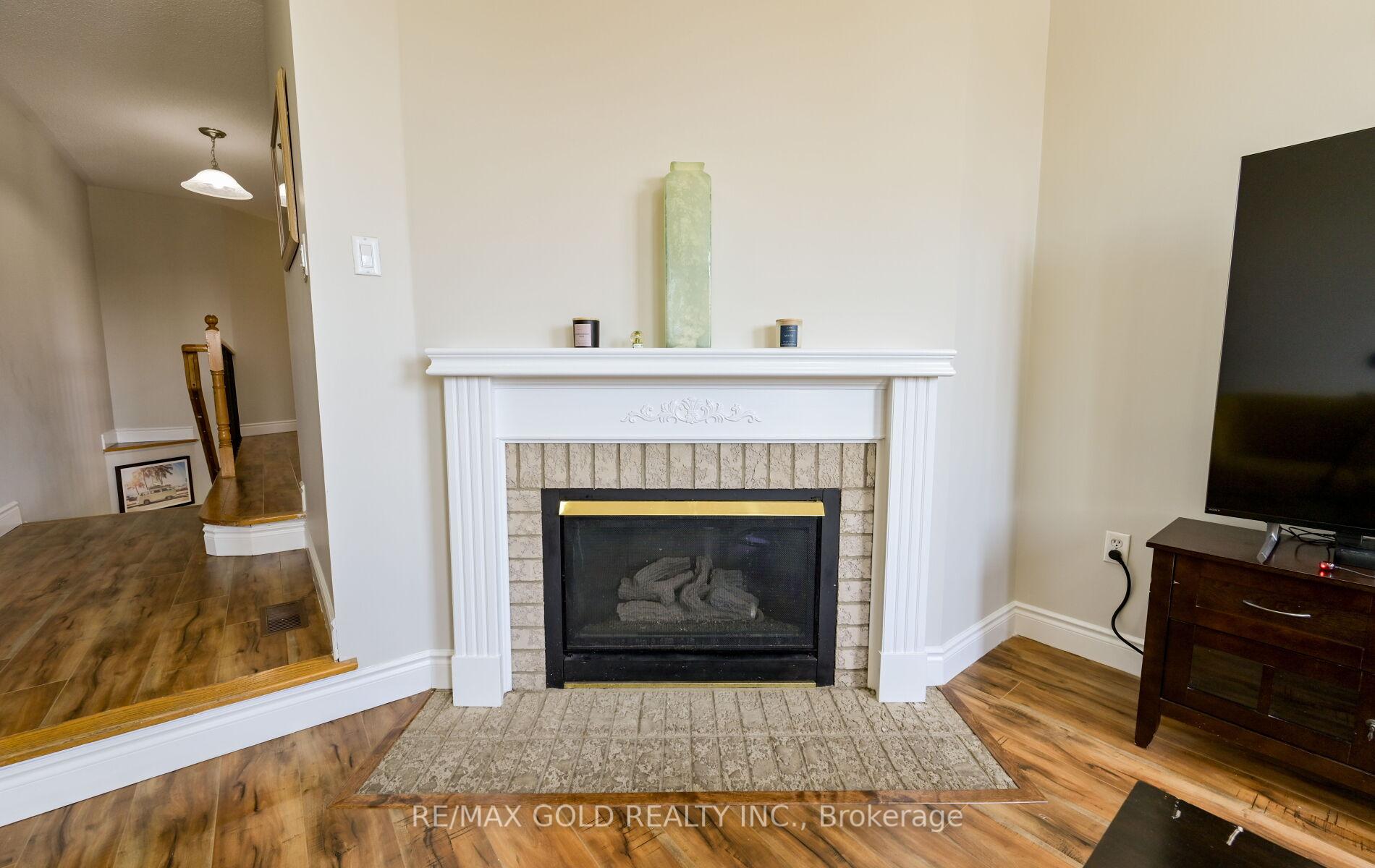 Photo 19 of 171 Fernforest Drive, Brampton, Sandringham-Wellington — HOMEH