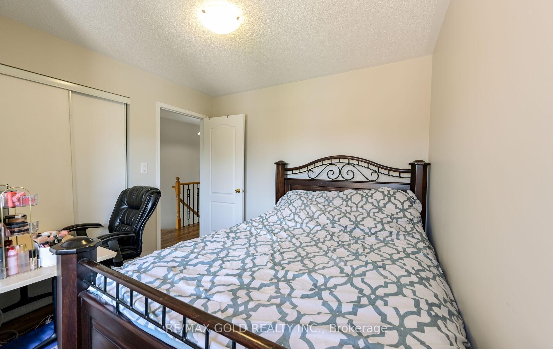 Photo 23 of 171 Fernforest Drive, Brampton, Sandringham-Wellington — HOMEH