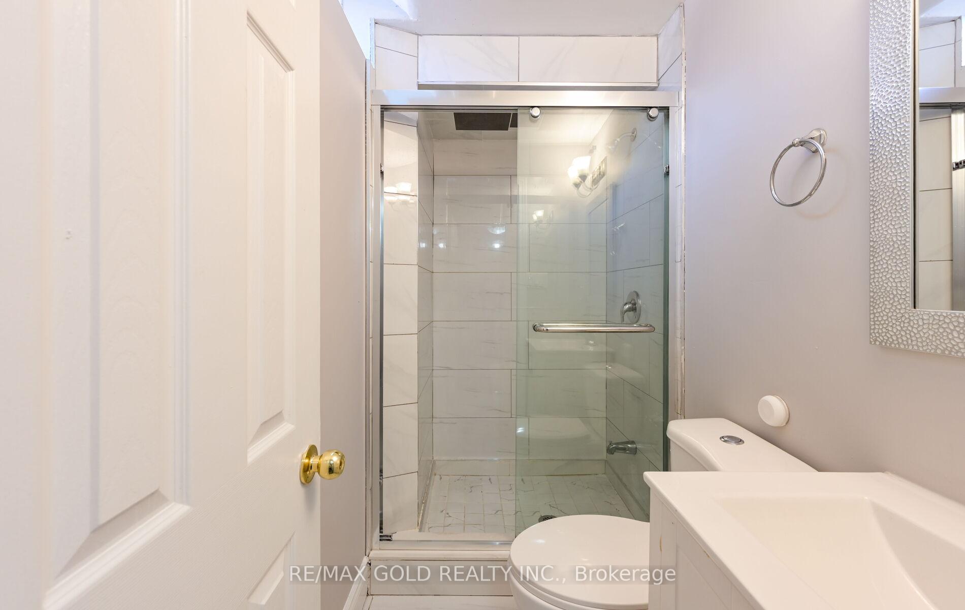 Photo 38 of 171 Fernforest Drive, Brampton, Sandringham-Wellington — HOMEH
