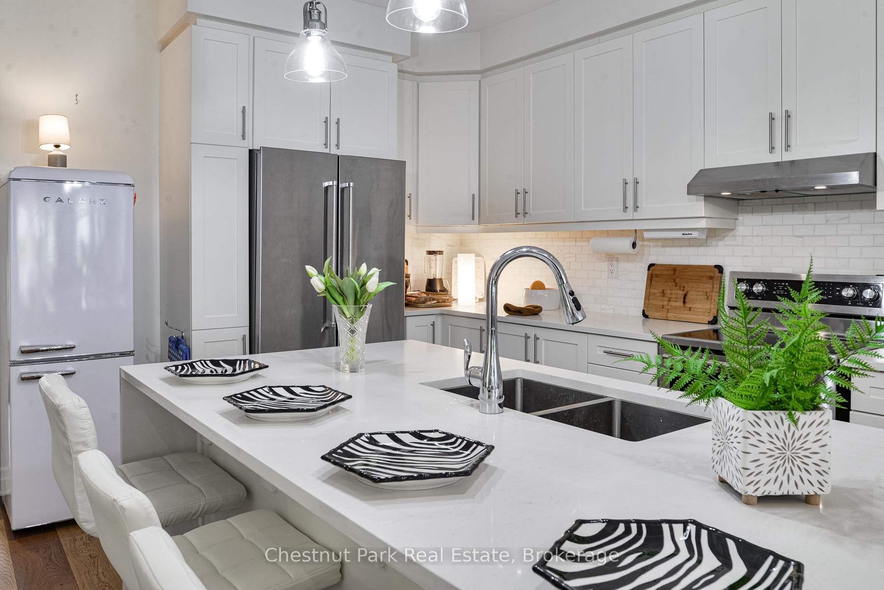 Photo 11 of 5 Hunter Place, Bracebridge, Macaulay — HOMEH