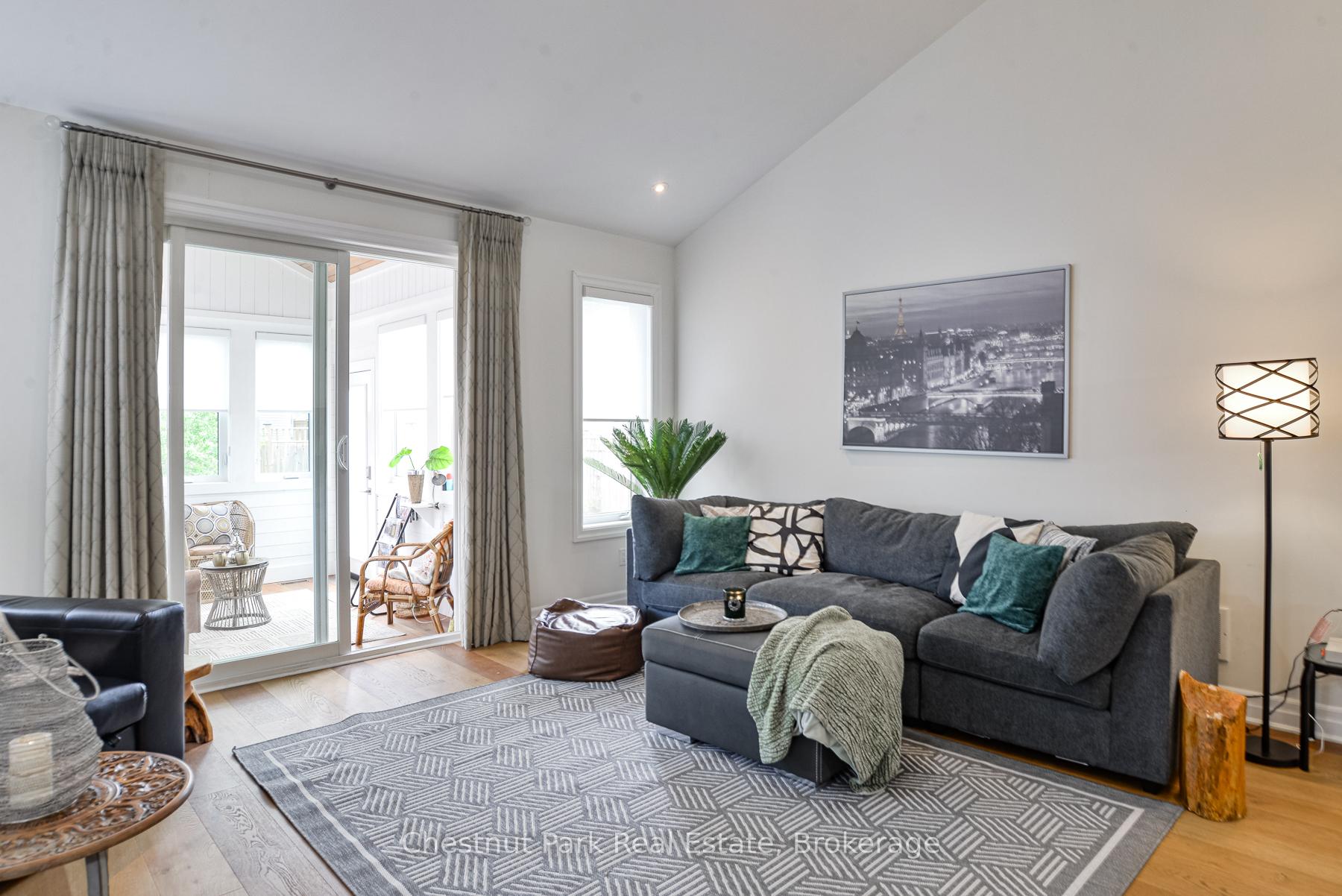 Photo 15 of 5 Hunter Place, Bracebridge, Macaulay — HOMEH