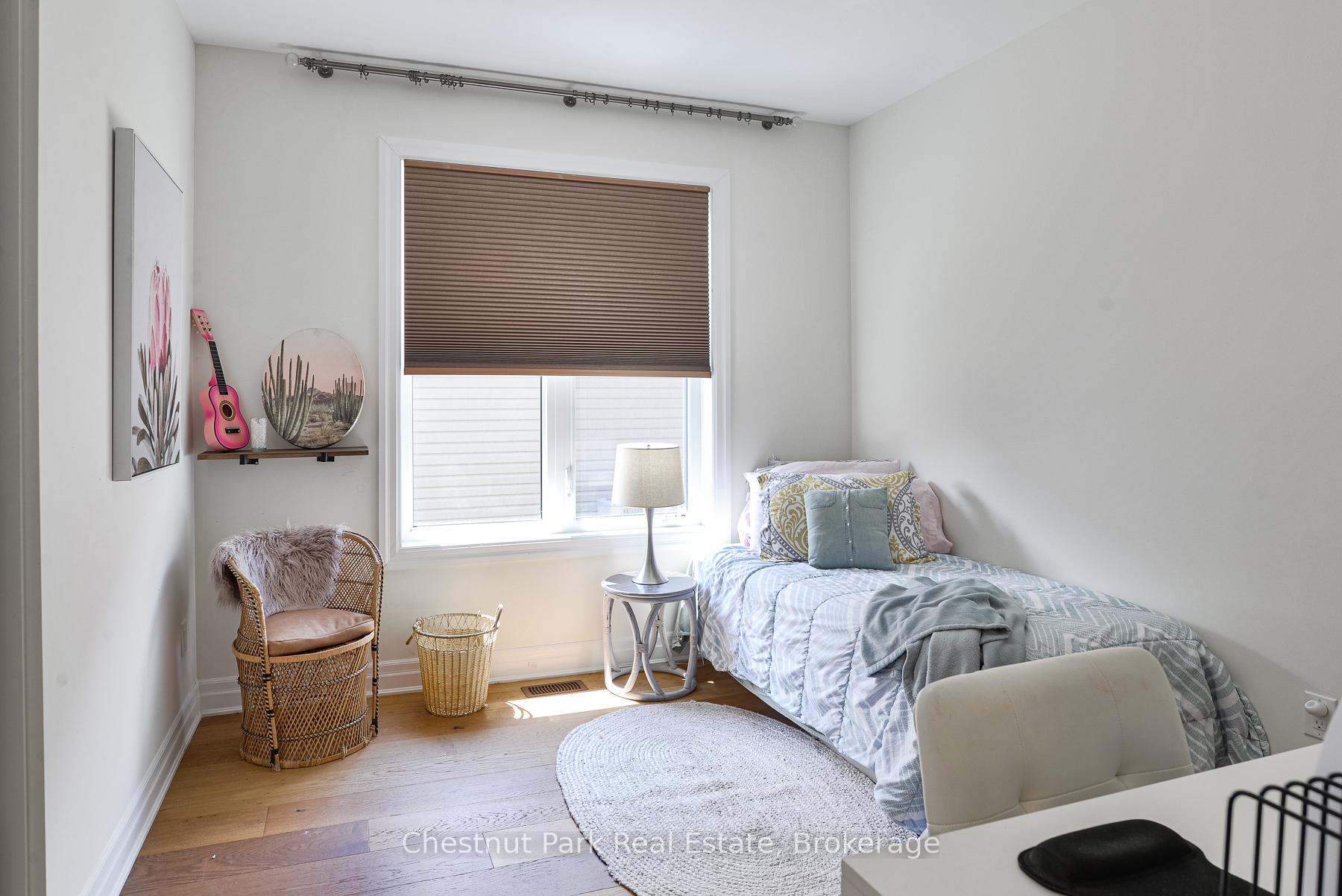 Photo 24 of 5 Hunter Place, Bracebridge, Macaulay — HOMEH
