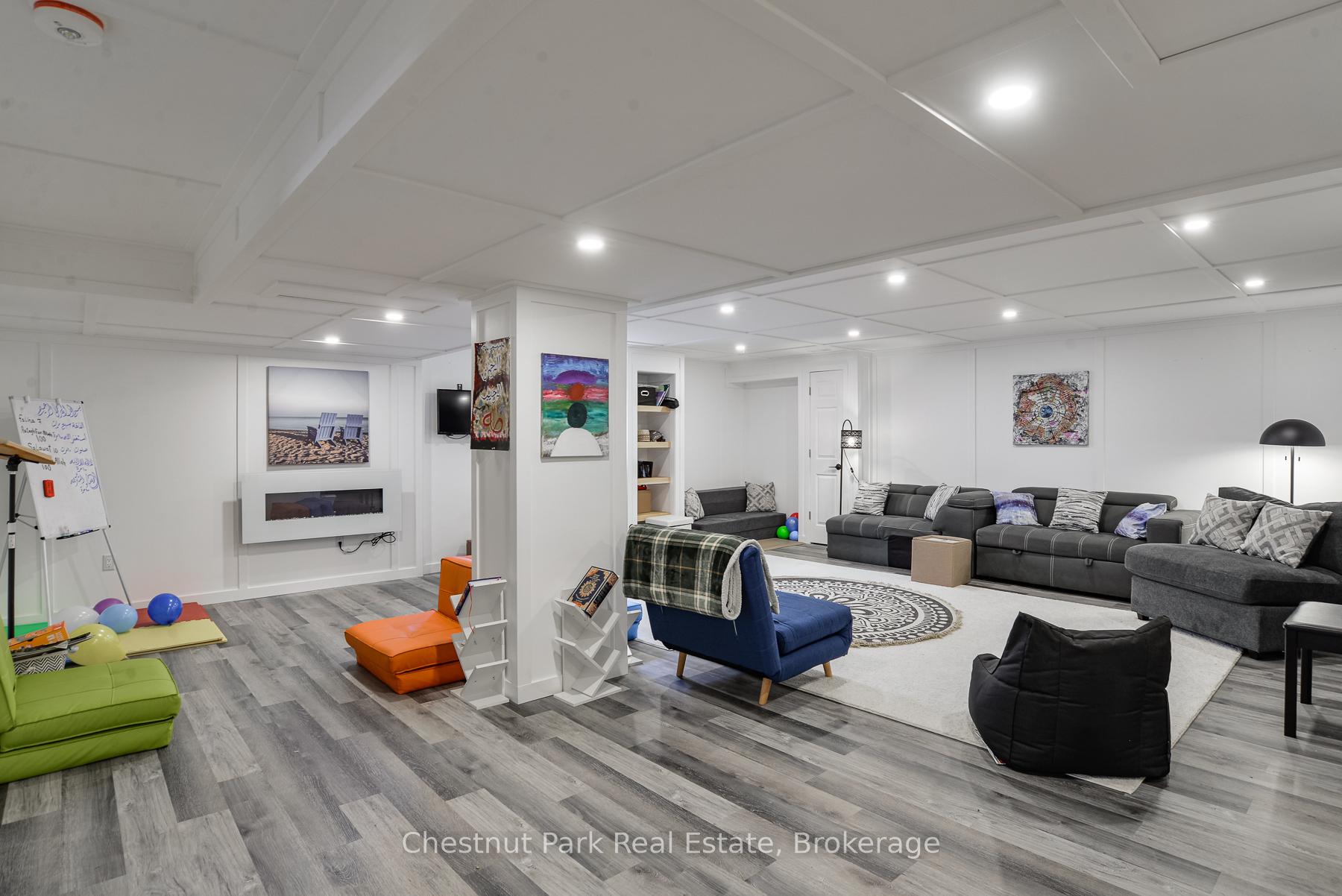 Photo 31 of 5 Hunter Place, Bracebridge, Macaulay — HOMEH