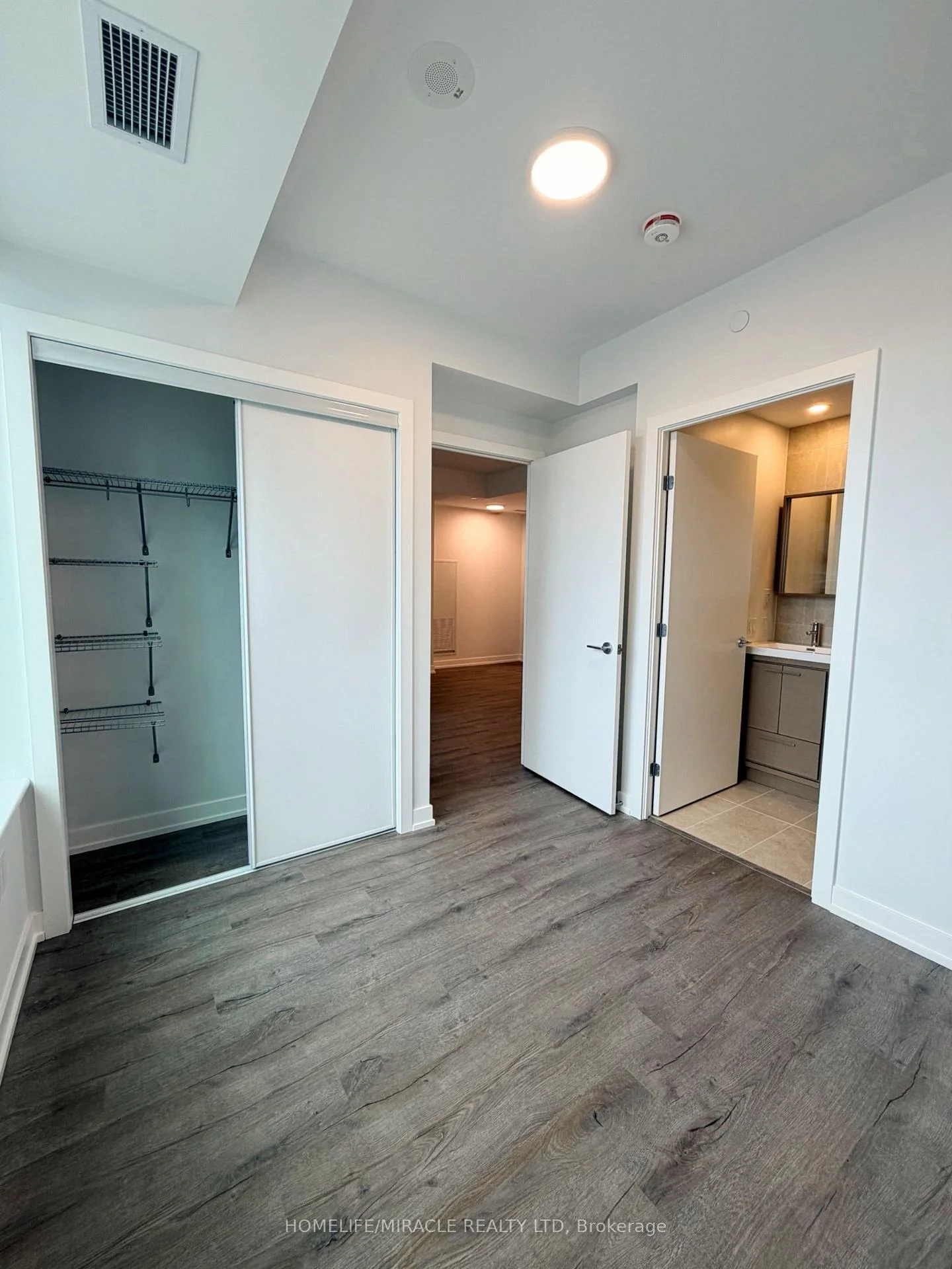 Photo 7 of Unit 2201, 5 Meadowale Road, Vaughan, Vaughan Corporate Centre — HOMEH