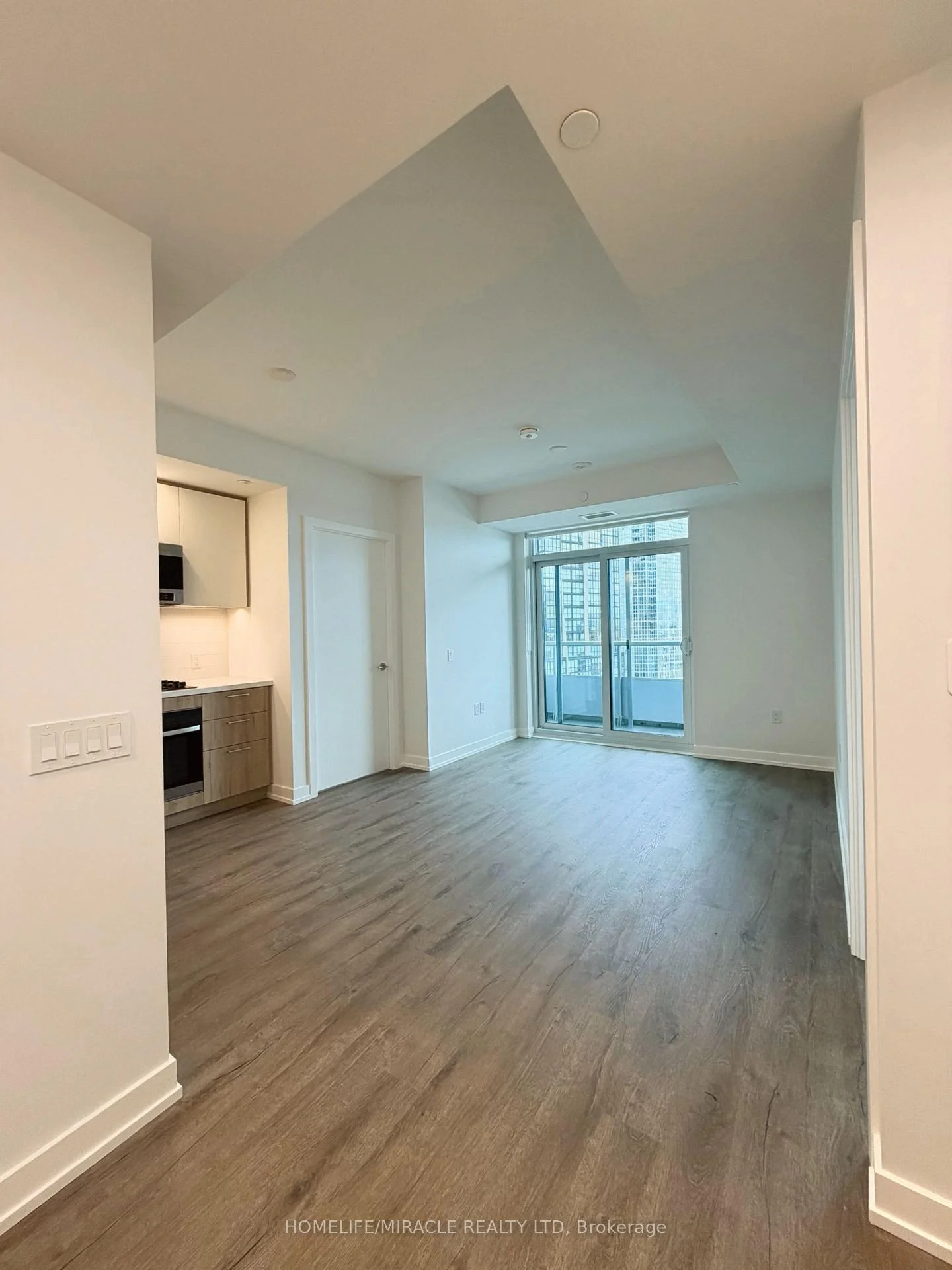 Photo 15 of Unit 2201, 5 Meadowale Road, Vaughan, Vaughan Corporate Centre — HOMEH