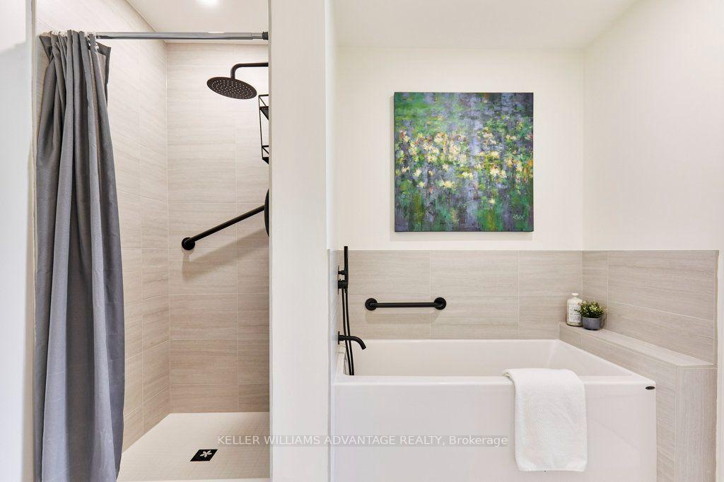 Photo 15 of Unit 806, 20 Scrivener Square, Toronto, Rosedale-Moore Park — HOMEH
