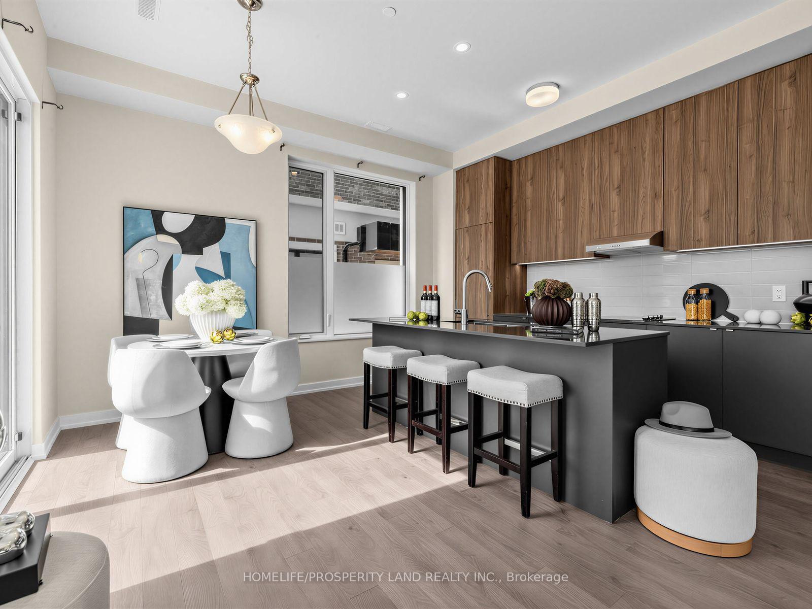 Photo 9 of Unit 103, 11 Walder Lane, Richmond Hill, Rural Richmond Hill — HOMEH