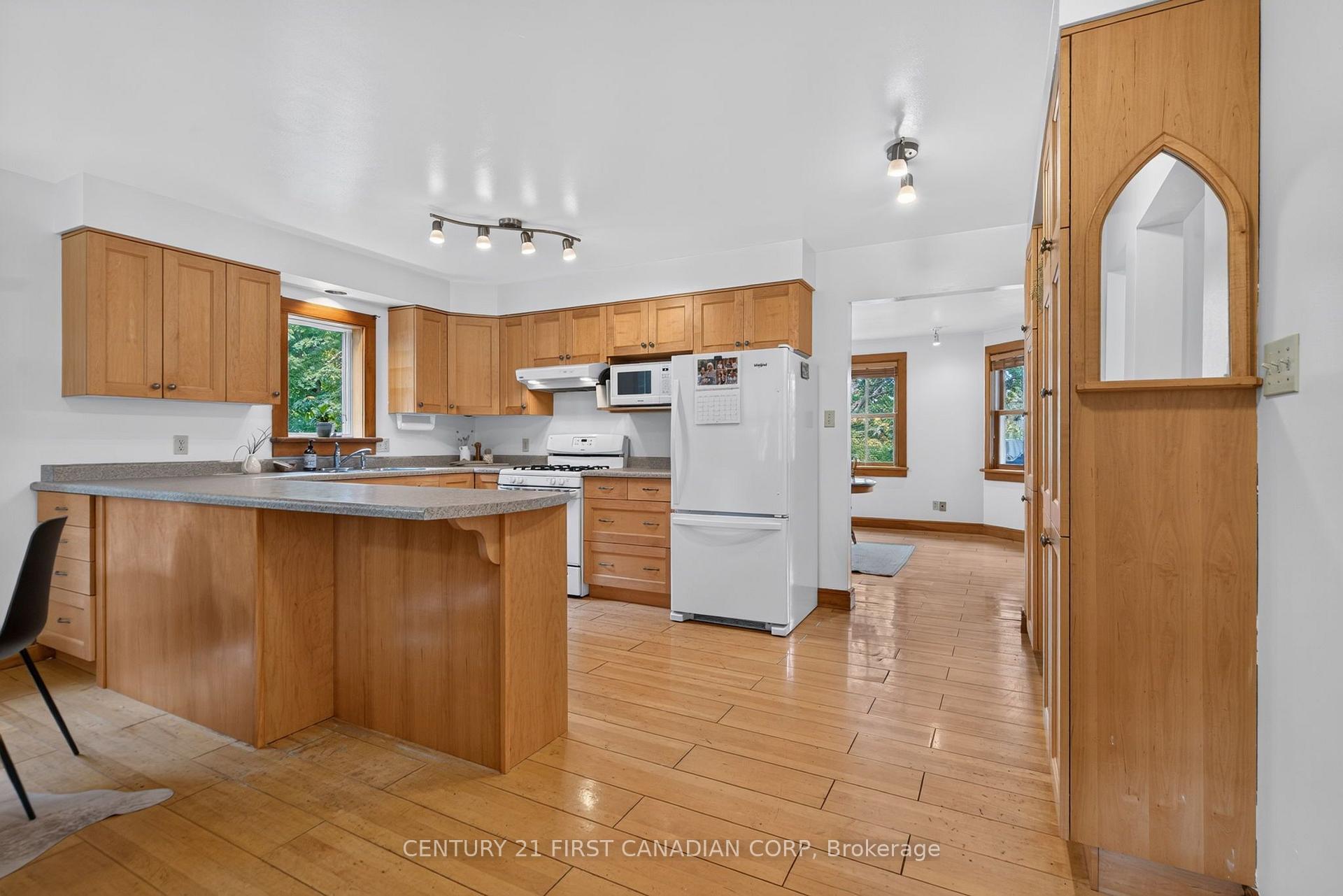 Photo 16 of 10290 Ilderton Road, Middlesex Centre, Rural Middlesex Centre — HOMEH