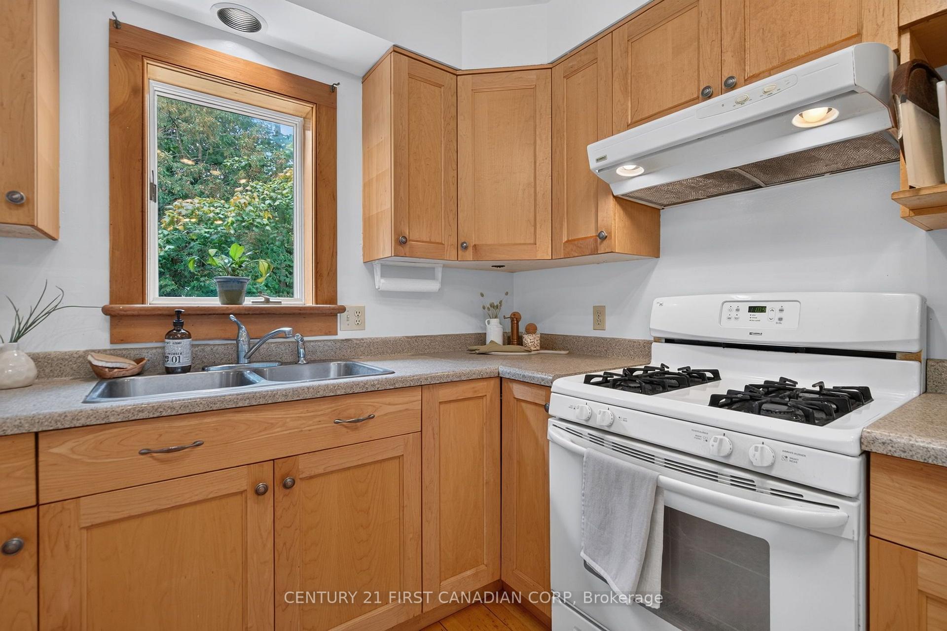 Photo 18 of 10290 Ilderton Road, Middlesex Centre, Rural Middlesex Centre — HOMEH