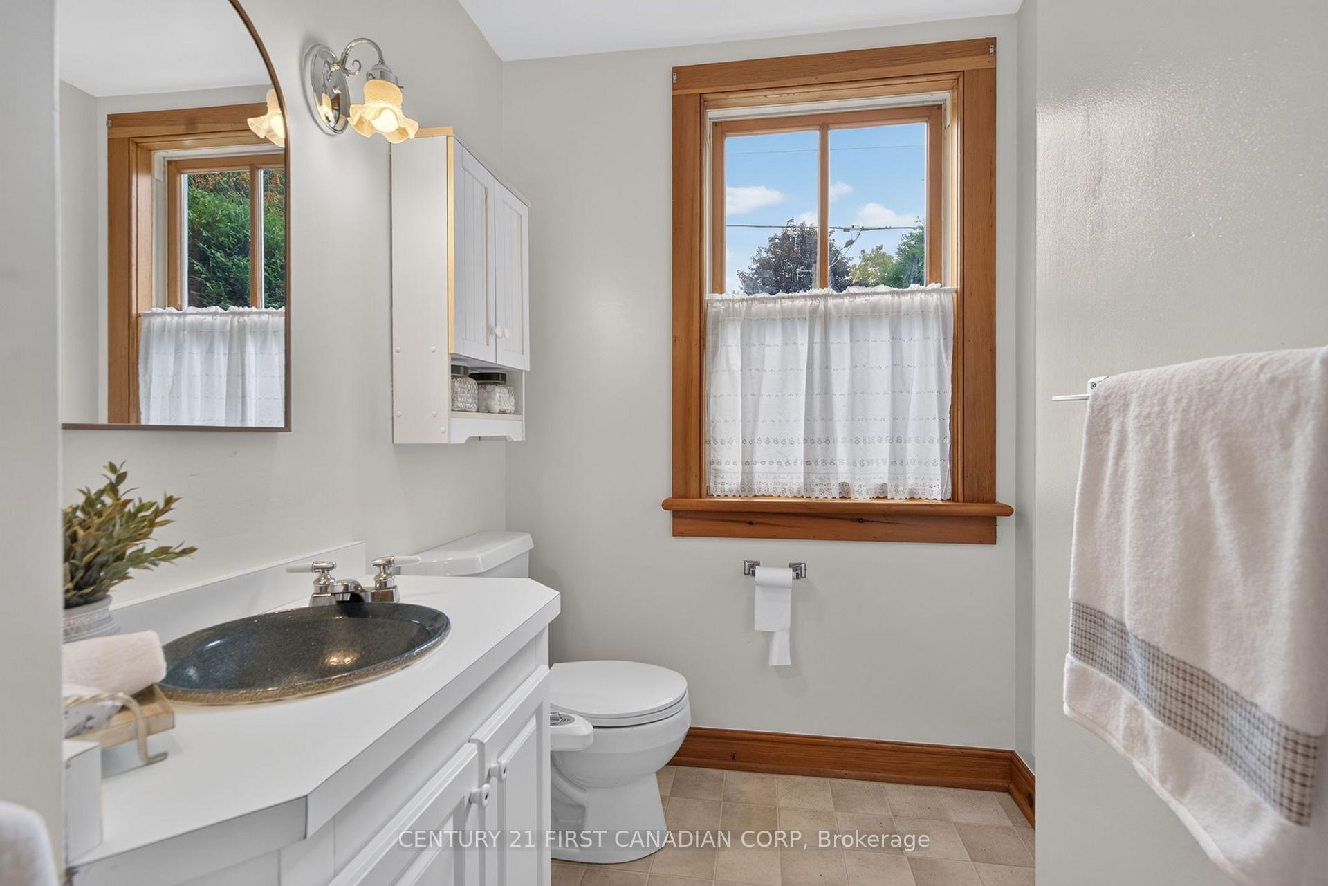 Photo 21 of 10290 Ilderton Road, Middlesex Centre, Rural Middlesex Centre — HOMEH