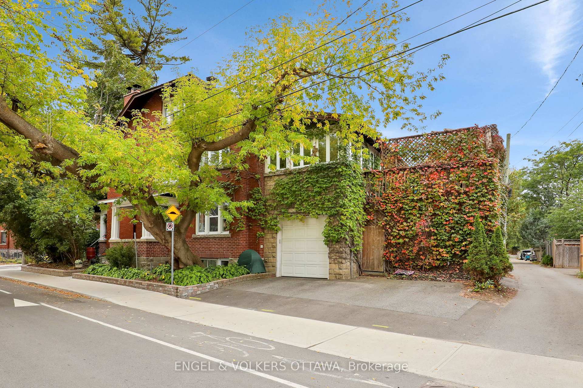 Photo 2 of 5 Woodlawn Avenue, Ottawa, Glebe — HOMEH