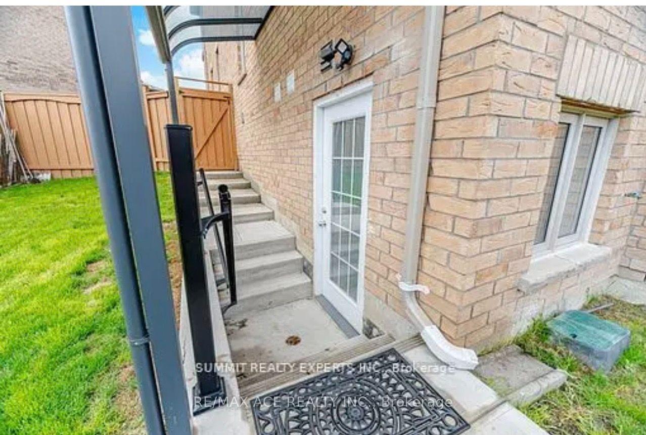 Photo 3 of Unit Bsmt, 146 Beaconsfield Drive, Vaughan, Kleinburg — HOMEH