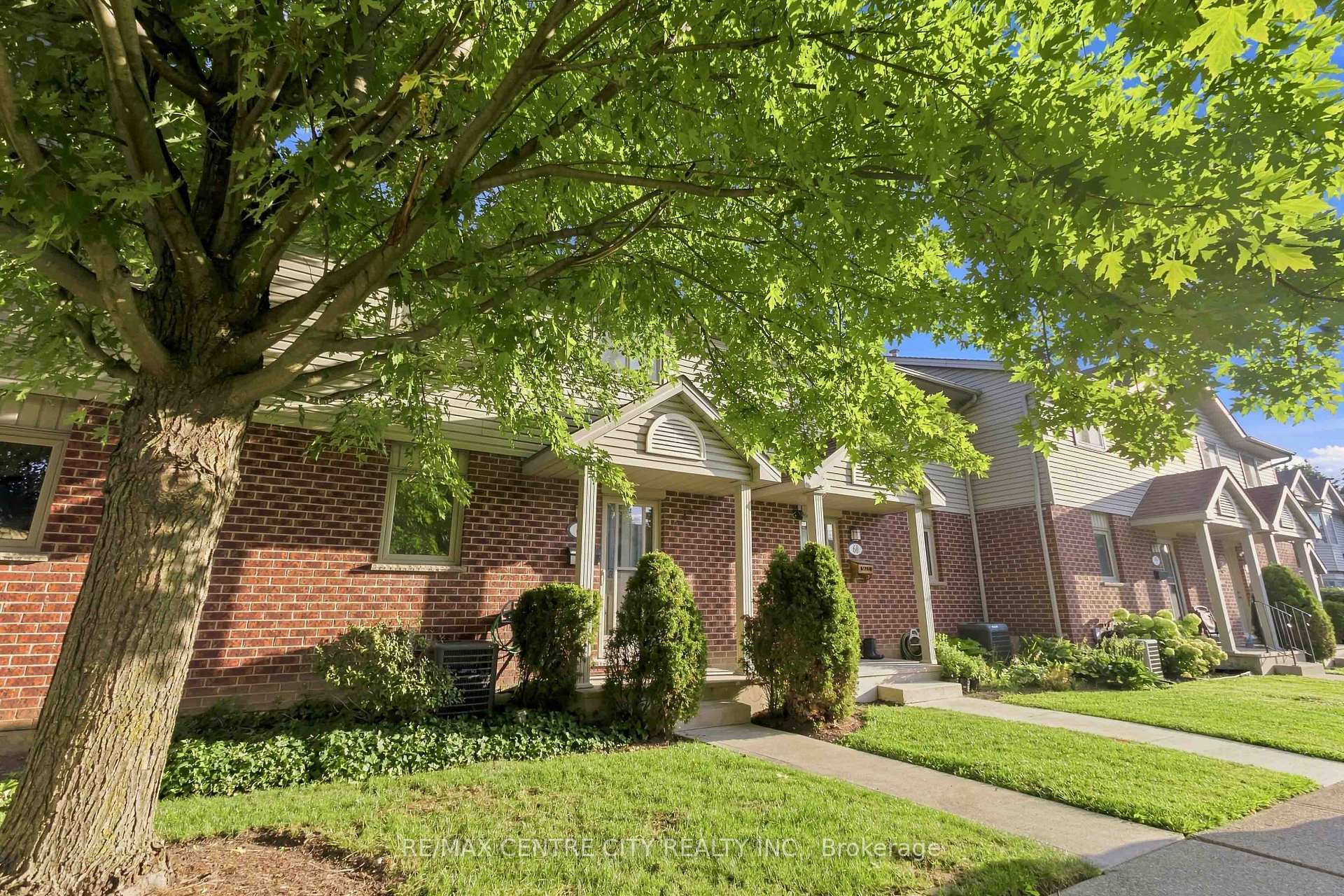 Photo 7 of Unit 61, 511 Admiral Drive, London, East I — HOMEH
