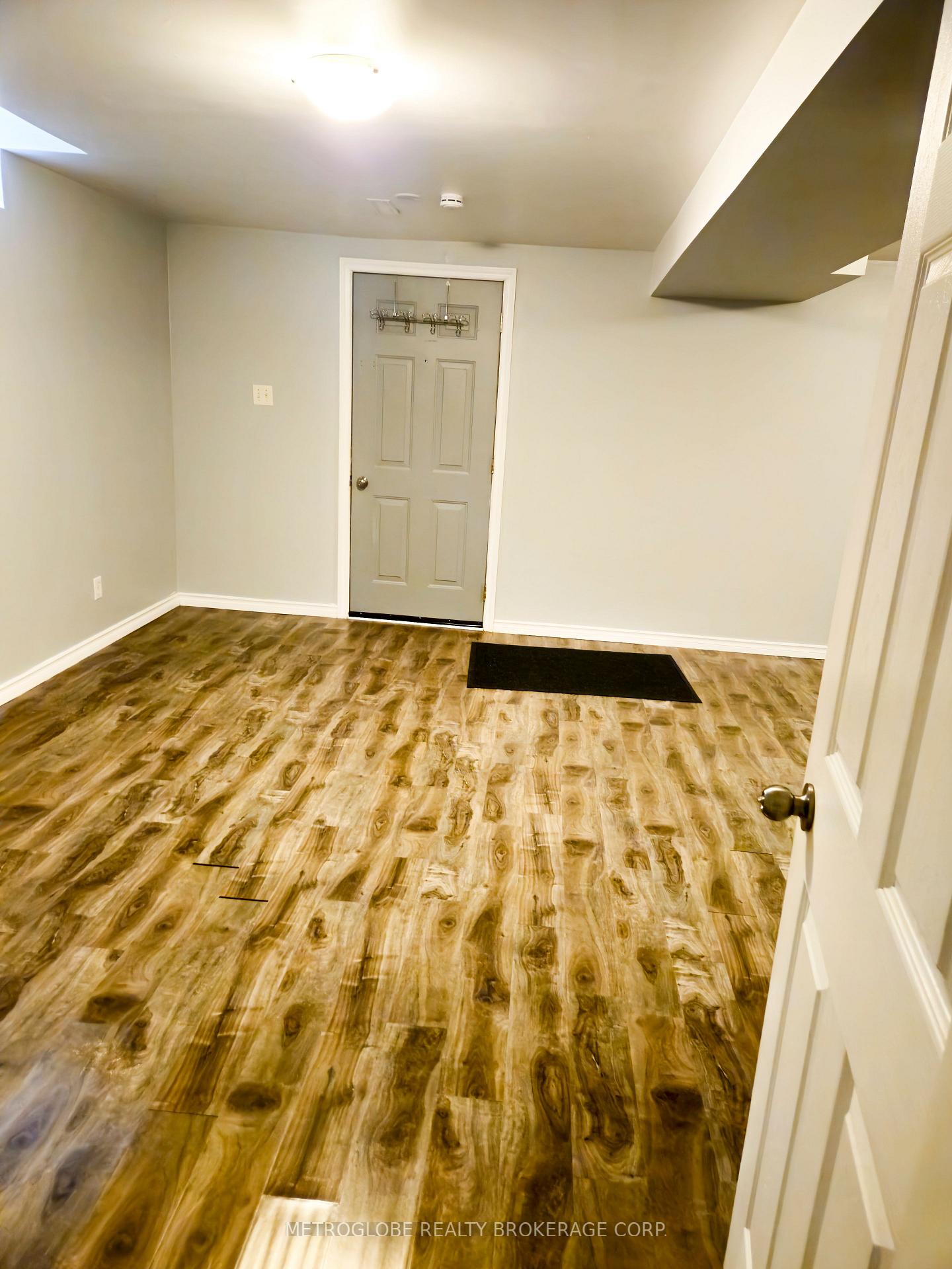 Photo 4 of Unit Bsmt, 36 Blair Crescent, Barrie, Grove East — HOMEH