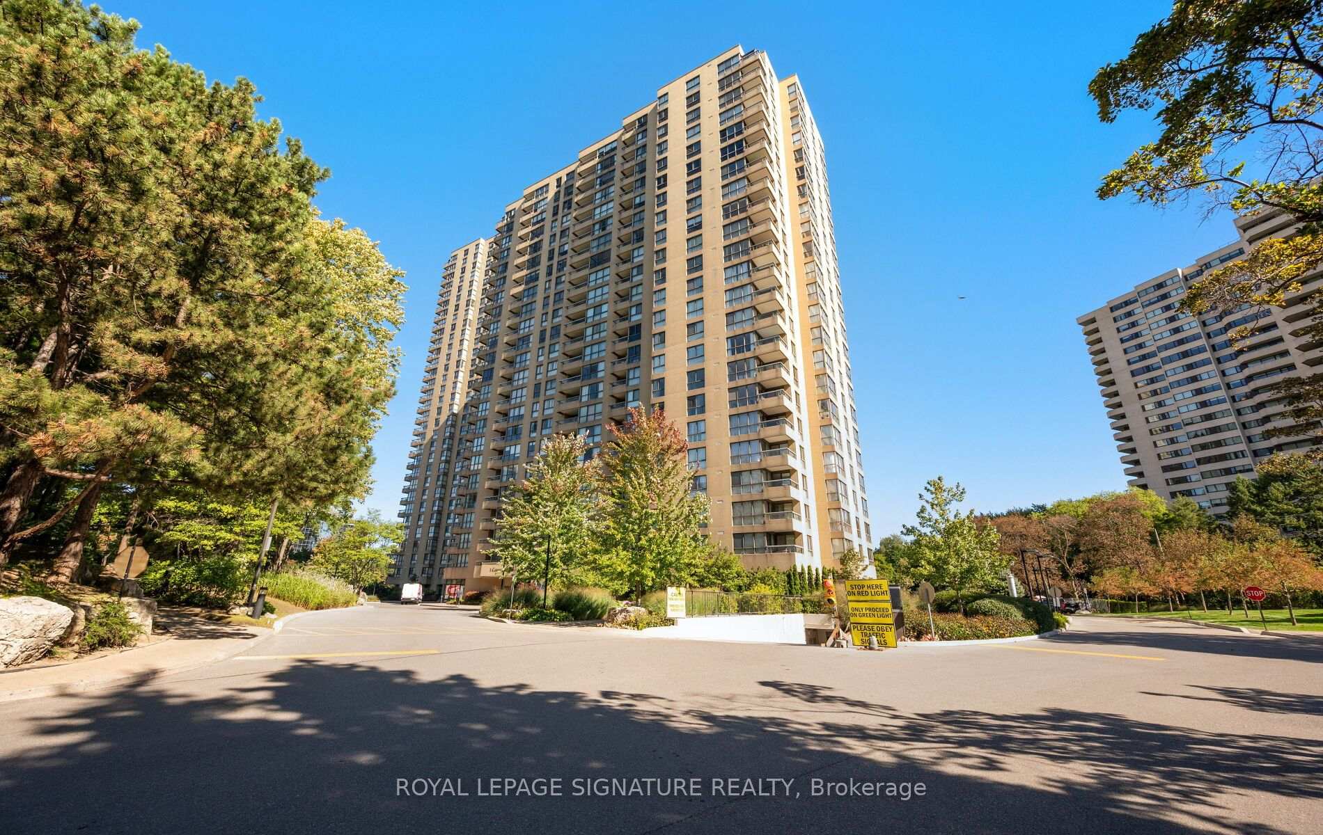 Front of Unit 1704, 1 Concorde Place