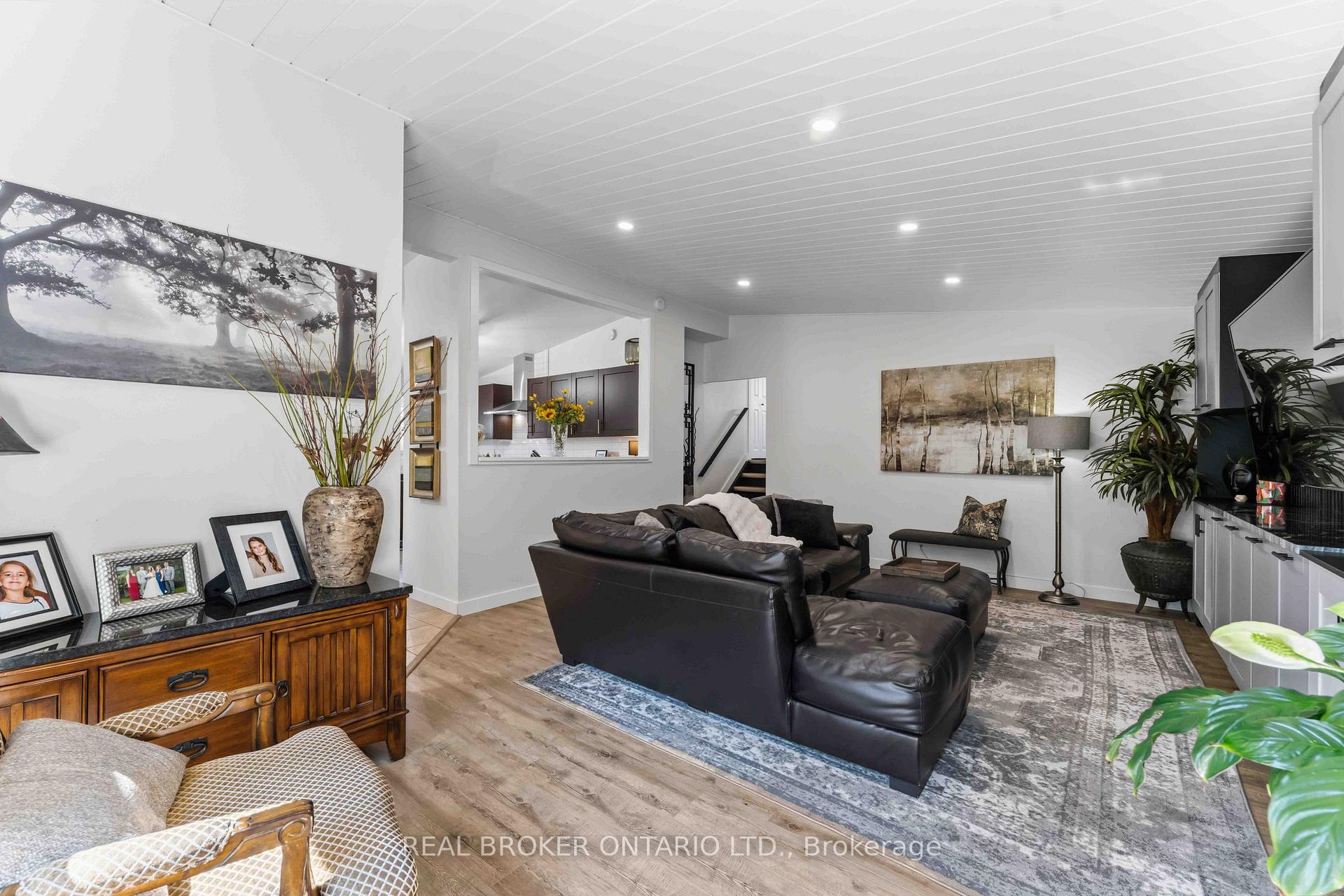 Photo 9 of 1849 Florida Avenue, Ottawa, Guildwood Estates - Urbandale Acres — HOMEH