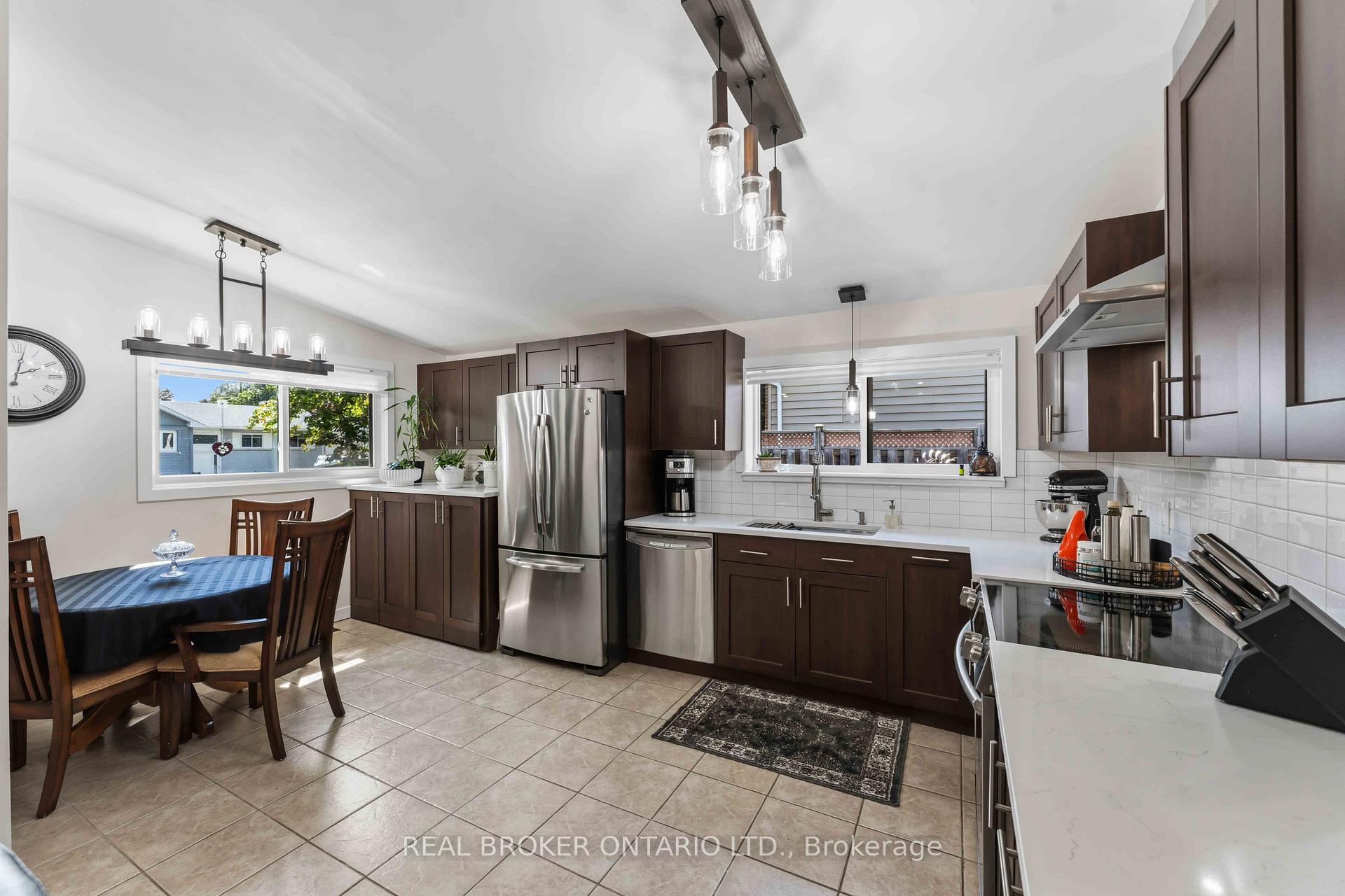 Photo 12 of 1849 Florida Avenue, Ottawa, Guildwood Estates - Urbandale Acres — HOMEH