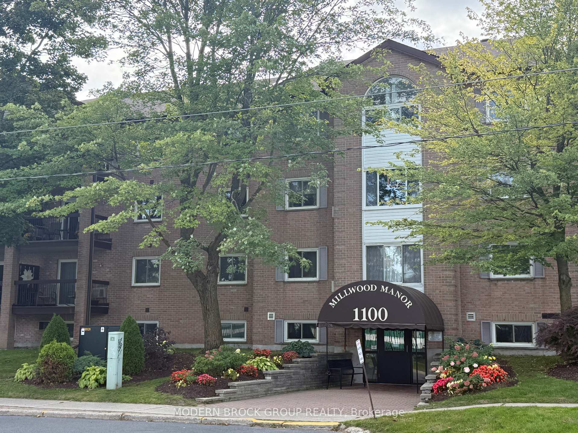 Front of Unit 105, 1100 Millwood Avenue
