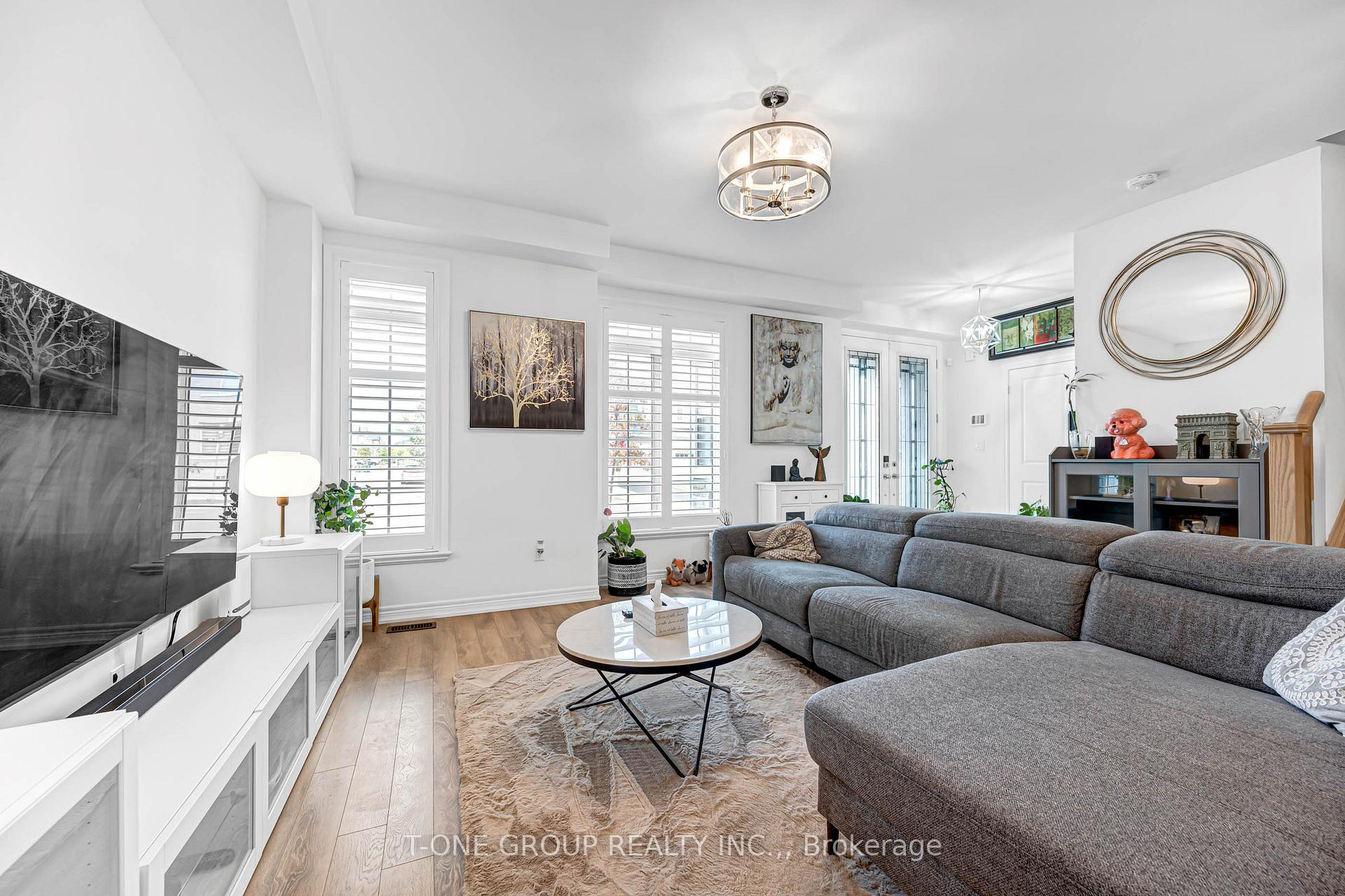 Photo 11 of 249 Clockwork Drive, Brampton, Northwest Brampton — HOMEH