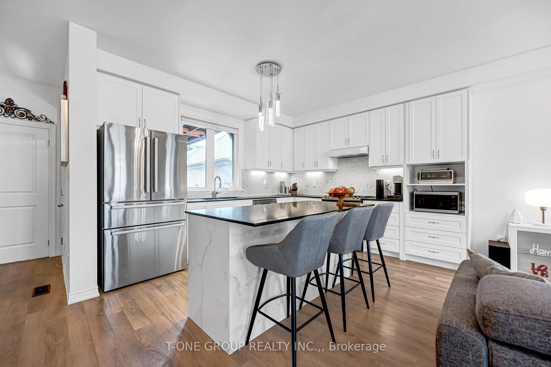 Photo 14 of 249 Clockwork Drive, Brampton, Northwest Brampton — HOMEH