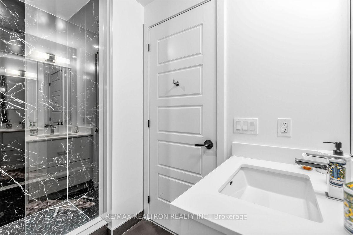Photo 22 of Unit 456, 415 Sea Ray Avenue, Innisfil, Rural Innisfil — HOMEH