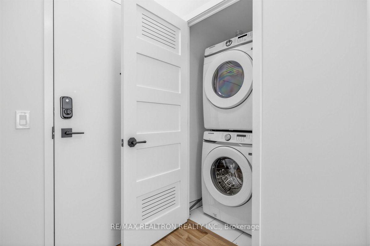 Photo 23 of Unit 456, 415 Sea Ray Avenue, Innisfil, Rural Innisfil — HOMEH