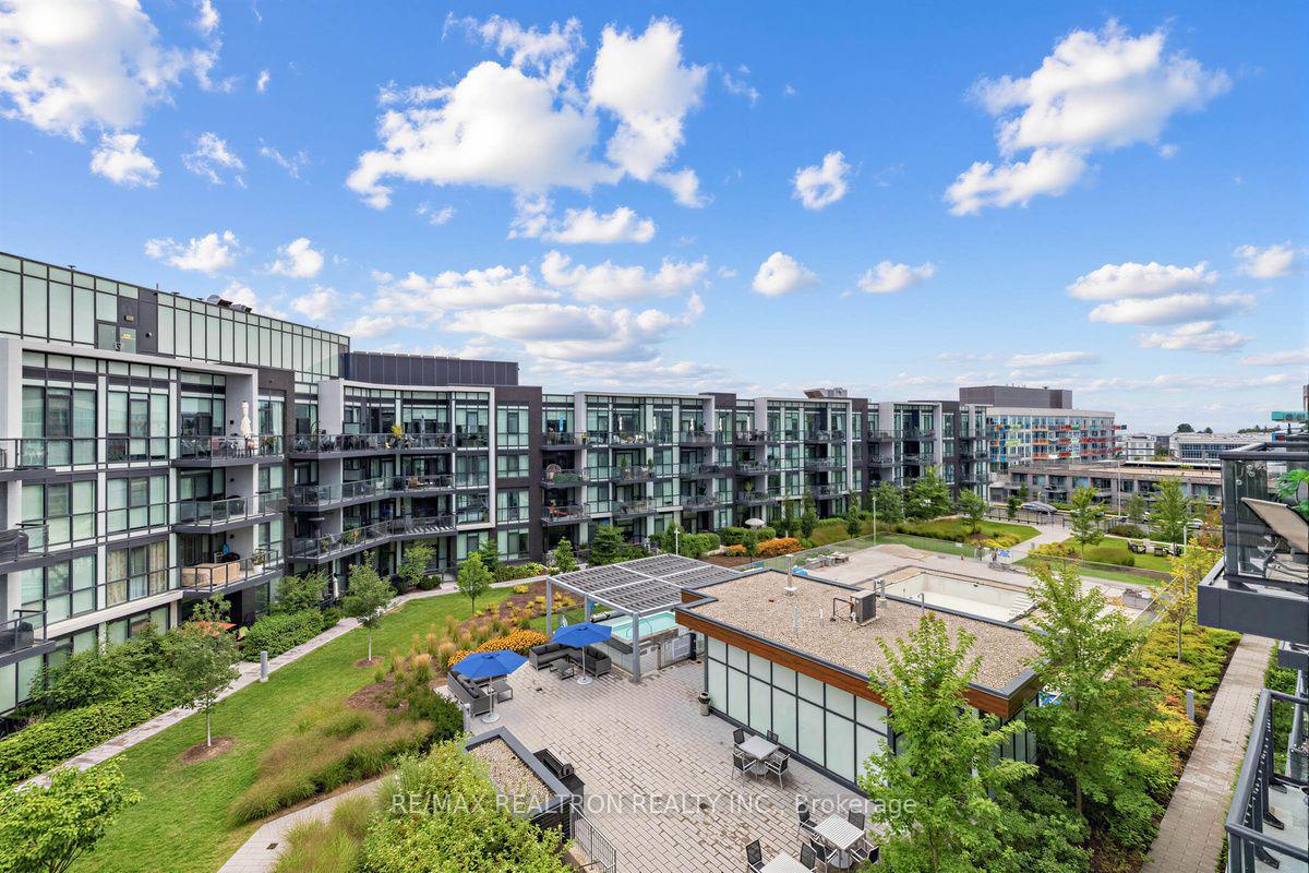 Photo 25 of Unit 456, 415 Sea Ray Avenue, Innisfil, Rural Innisfil — HOMEH