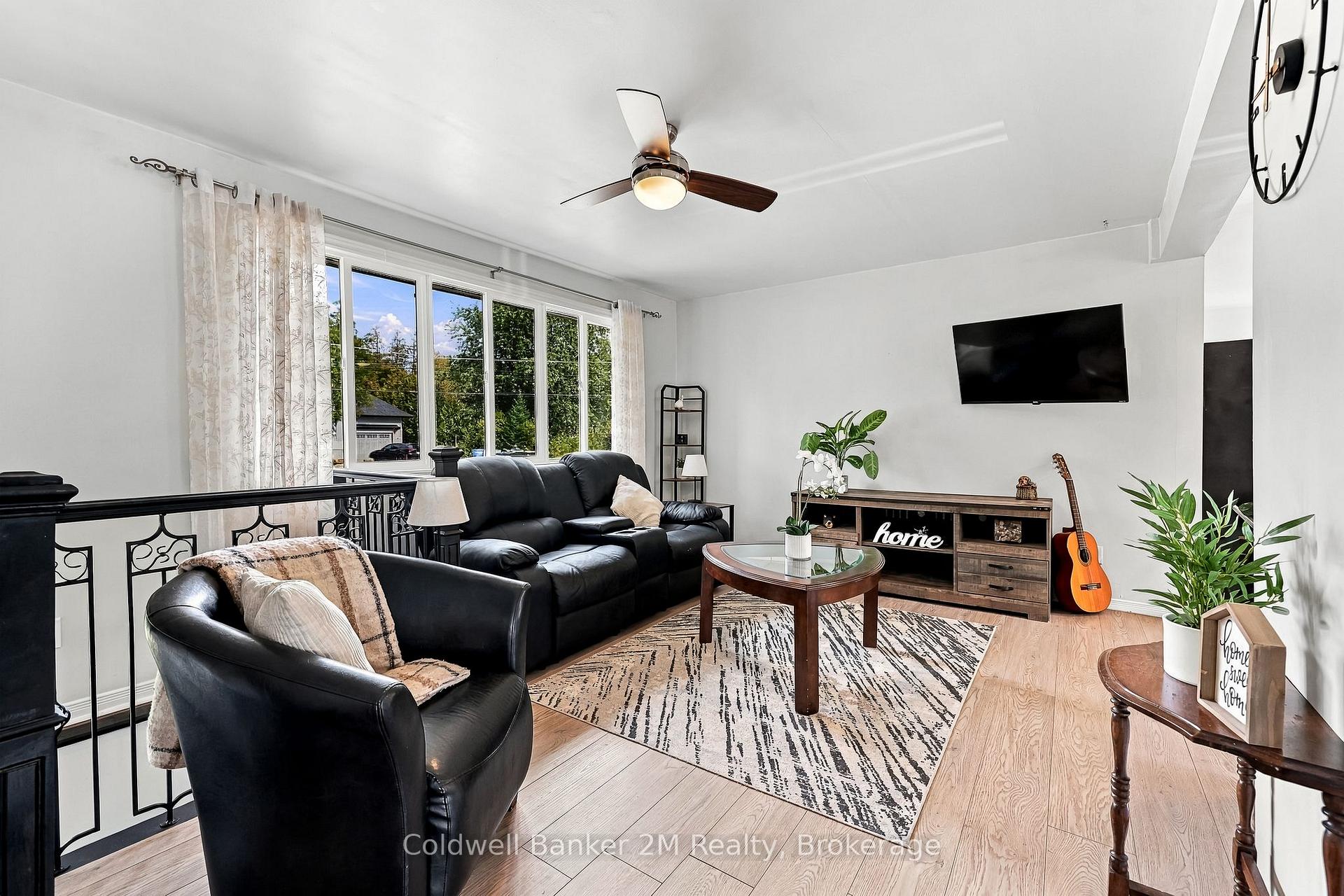 Photo 4 of 31 Johnston Street, Georgina, Pefferlaw — HOMEH