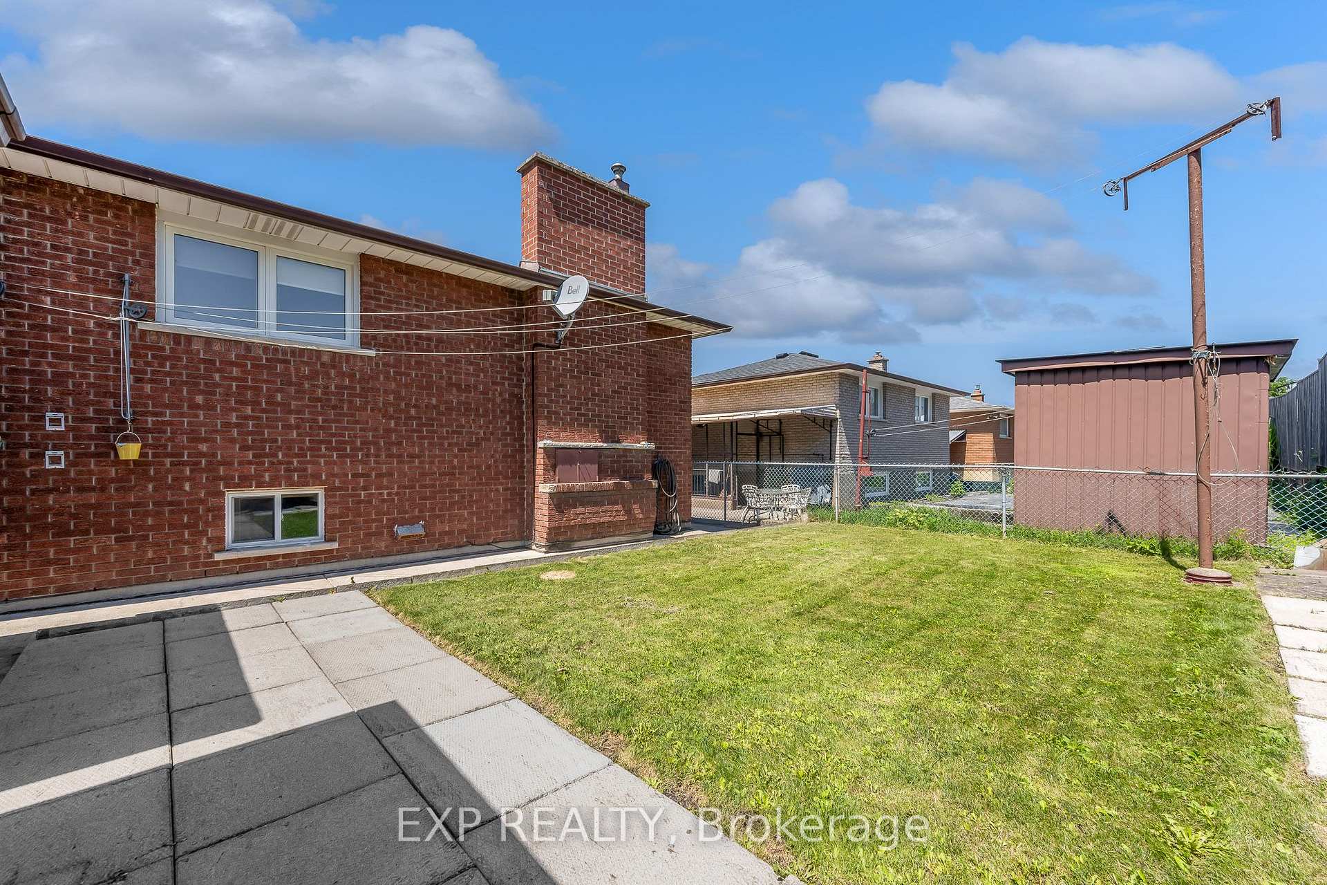 Photo 5 of 150 Marcella Crescent, Hamilton, Gershome — HOMEH