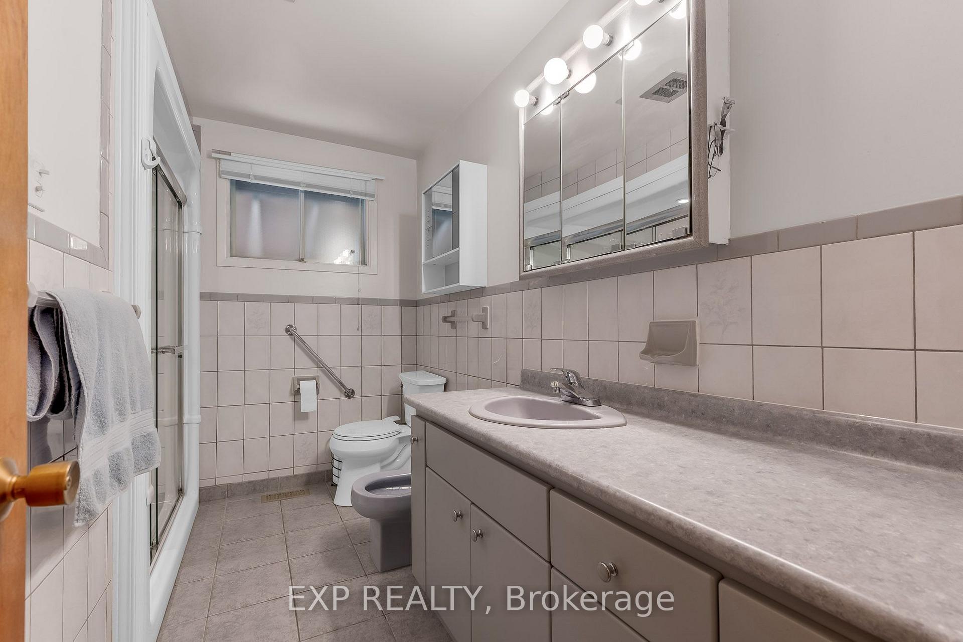 Photo 17 of 150 Marcella Crescent, Hamilton, Gershome — HOMEH