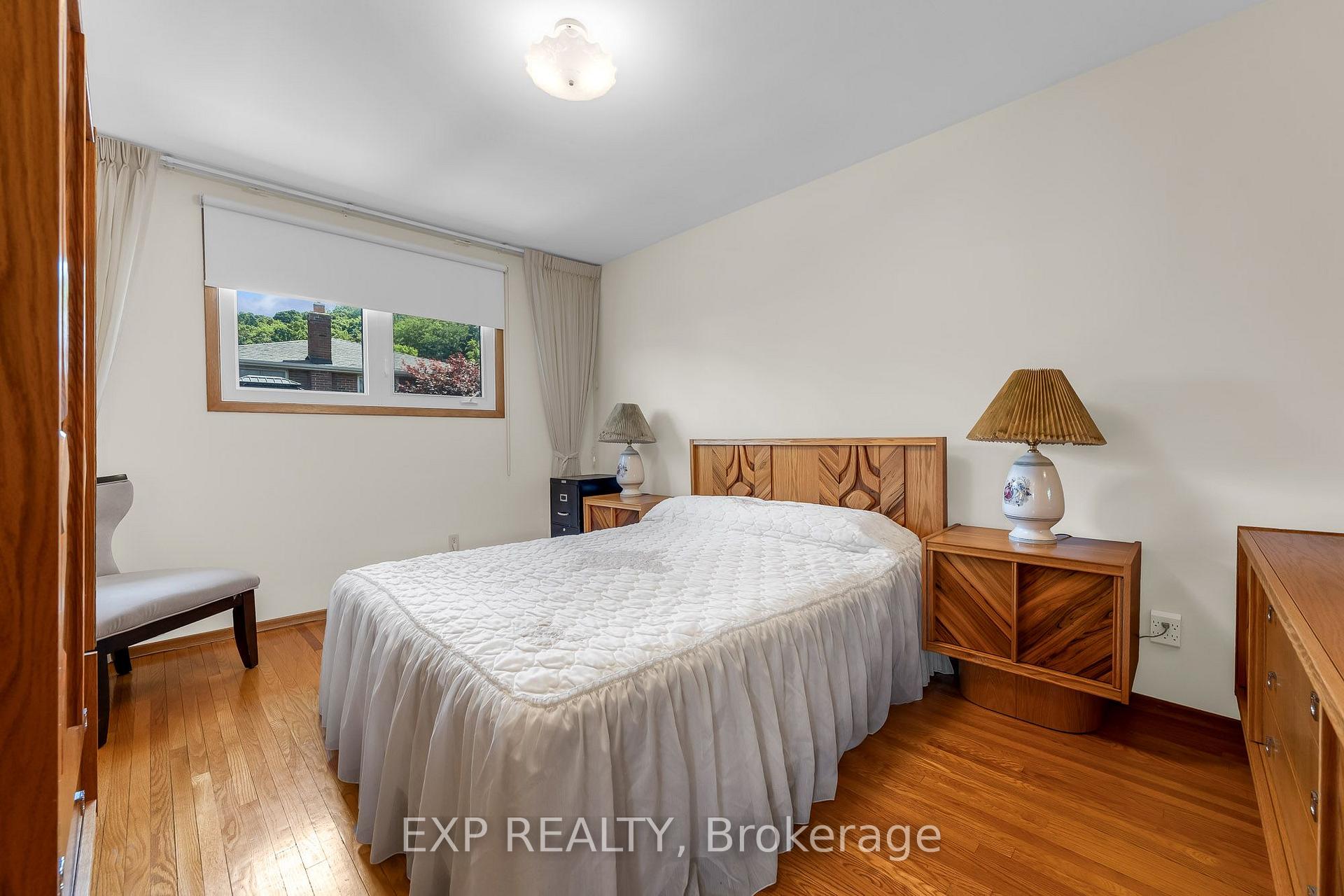 Photo 18 of 150 Marcella Crescent, Hamilton, Gershome — HOMEH