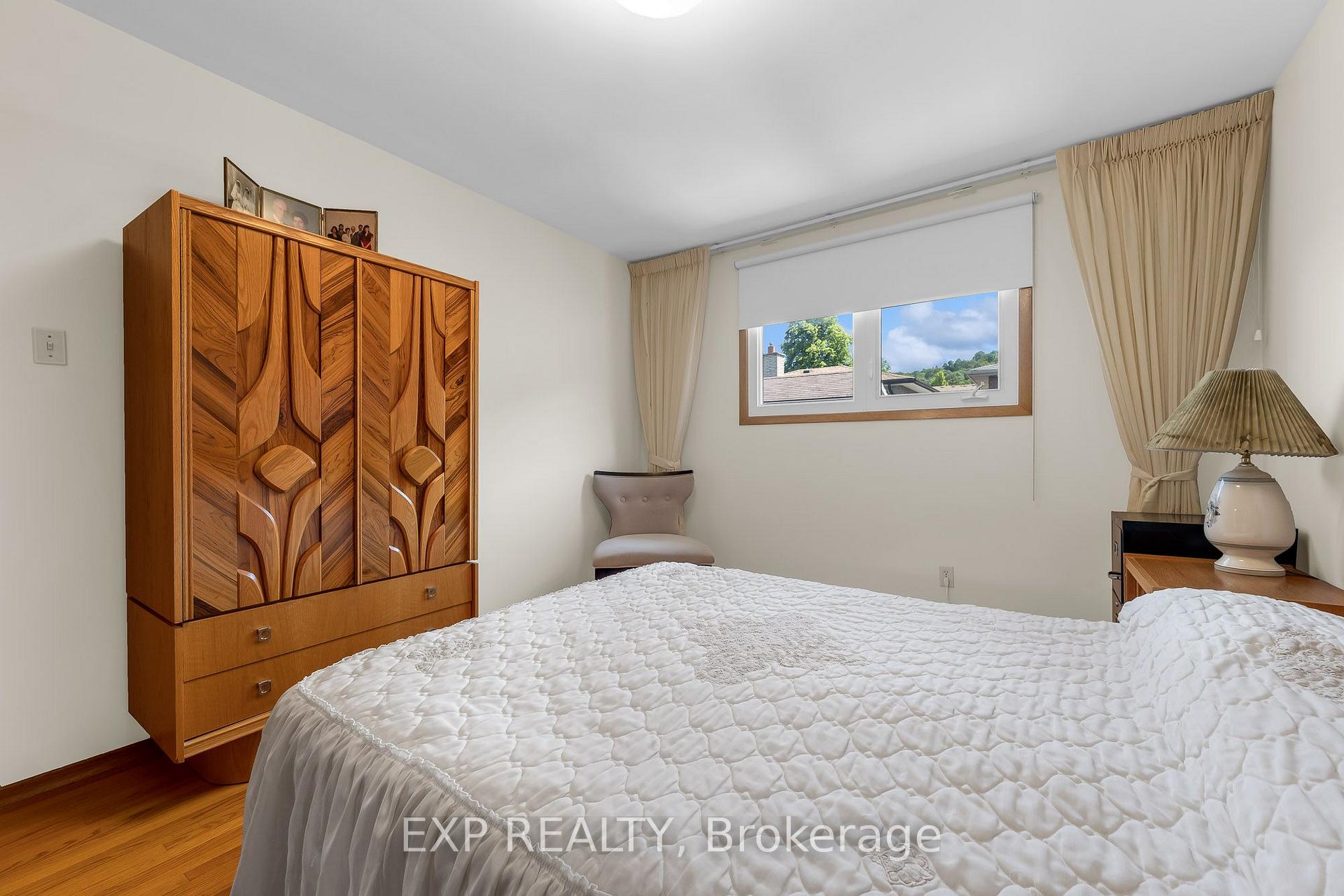 Photo 19 of 150 Marcella Crescent, Hamilton, Gershome — HOMEH
